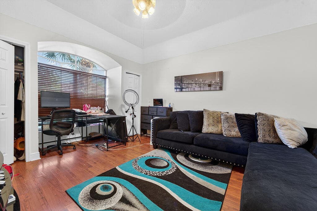 8063 Via Hacienda, Riviera Beach, FL 33418 10
