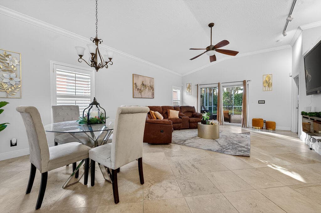 8063 Via Hacienda, Riviera Beach, FL 33418 6