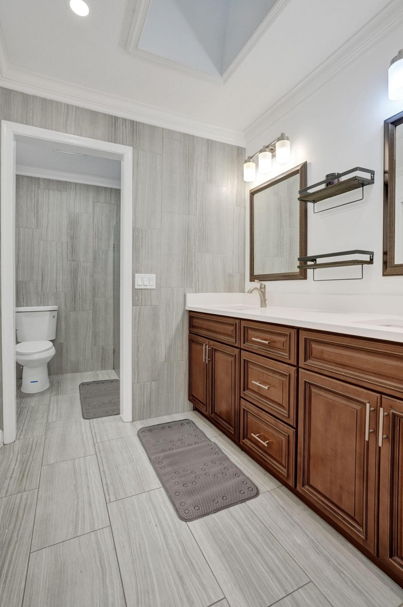 1075 W 30th Street, Riviera Beach, FL 33404 47