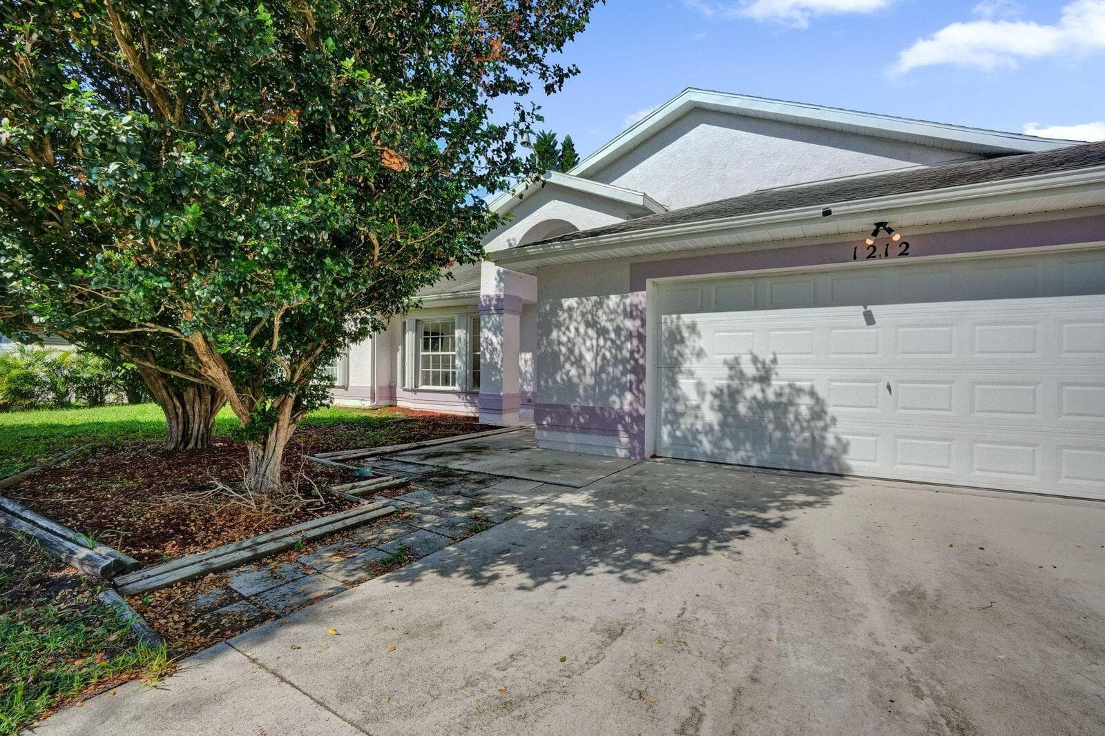 1075 W 30th Street, Riviera Beach, FL 33404 51