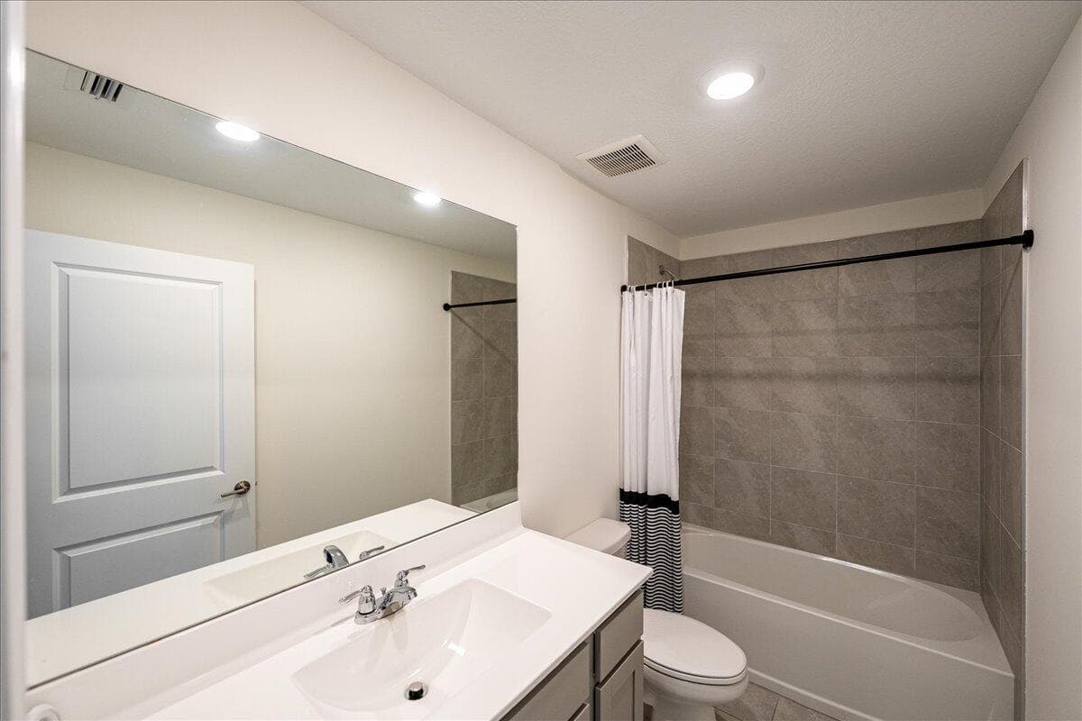 6205 NW Sweetwood Drive, Port St. Lucie, FL 34987 48