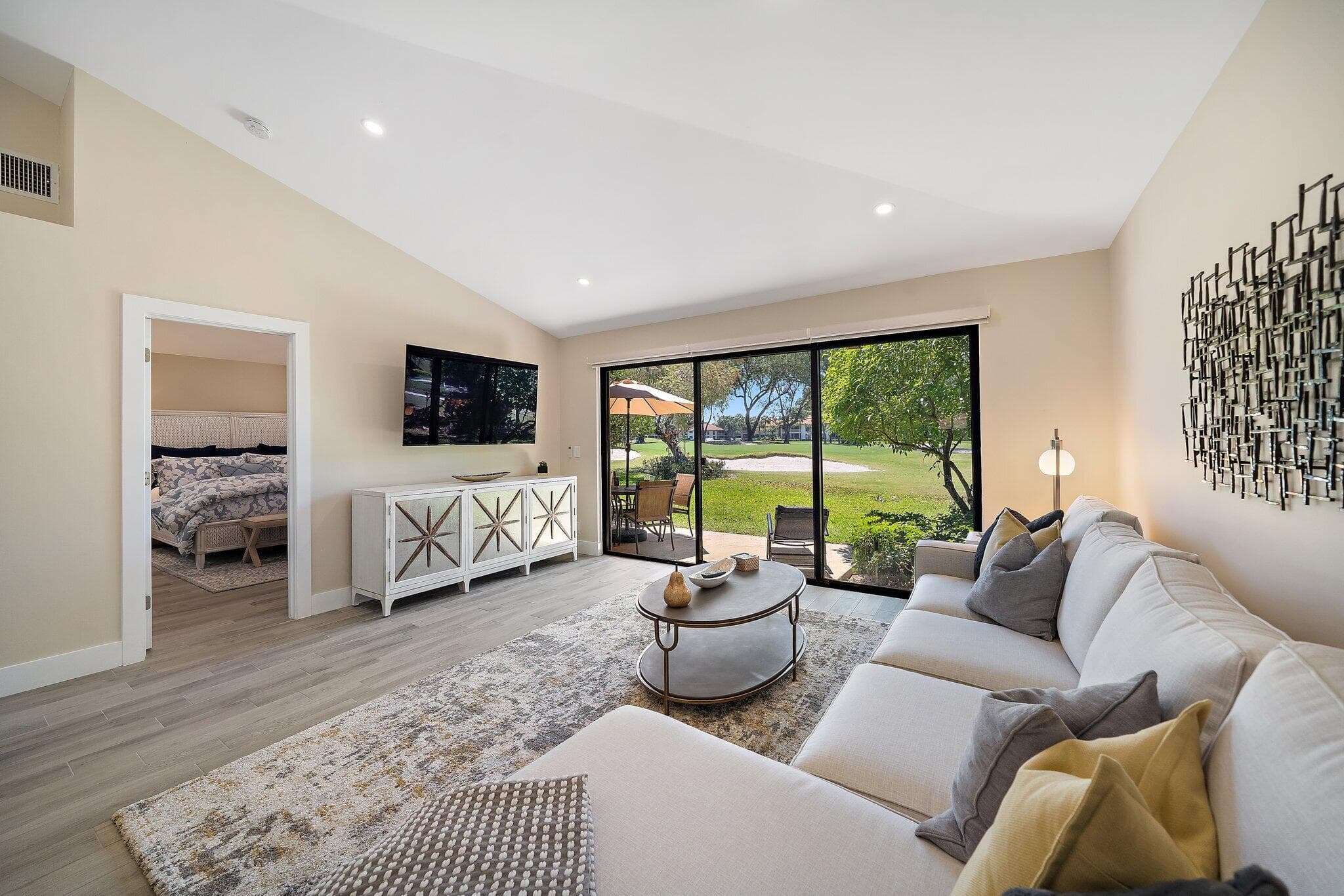 821 Club Drive, Palm Beach Gardens, FL 33418 8