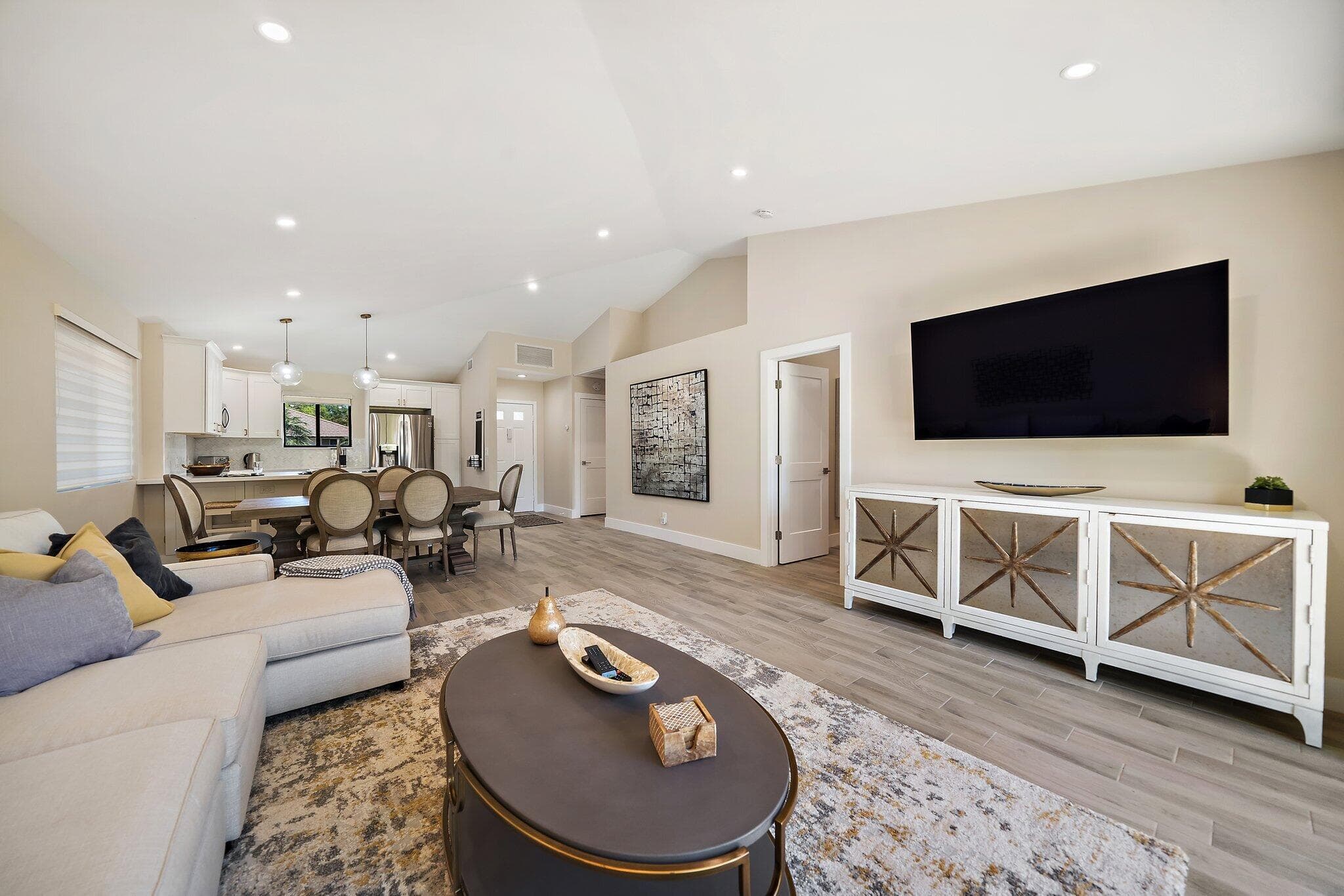 821 Club Drive, Palm Beach Gardens, FL 33418 9