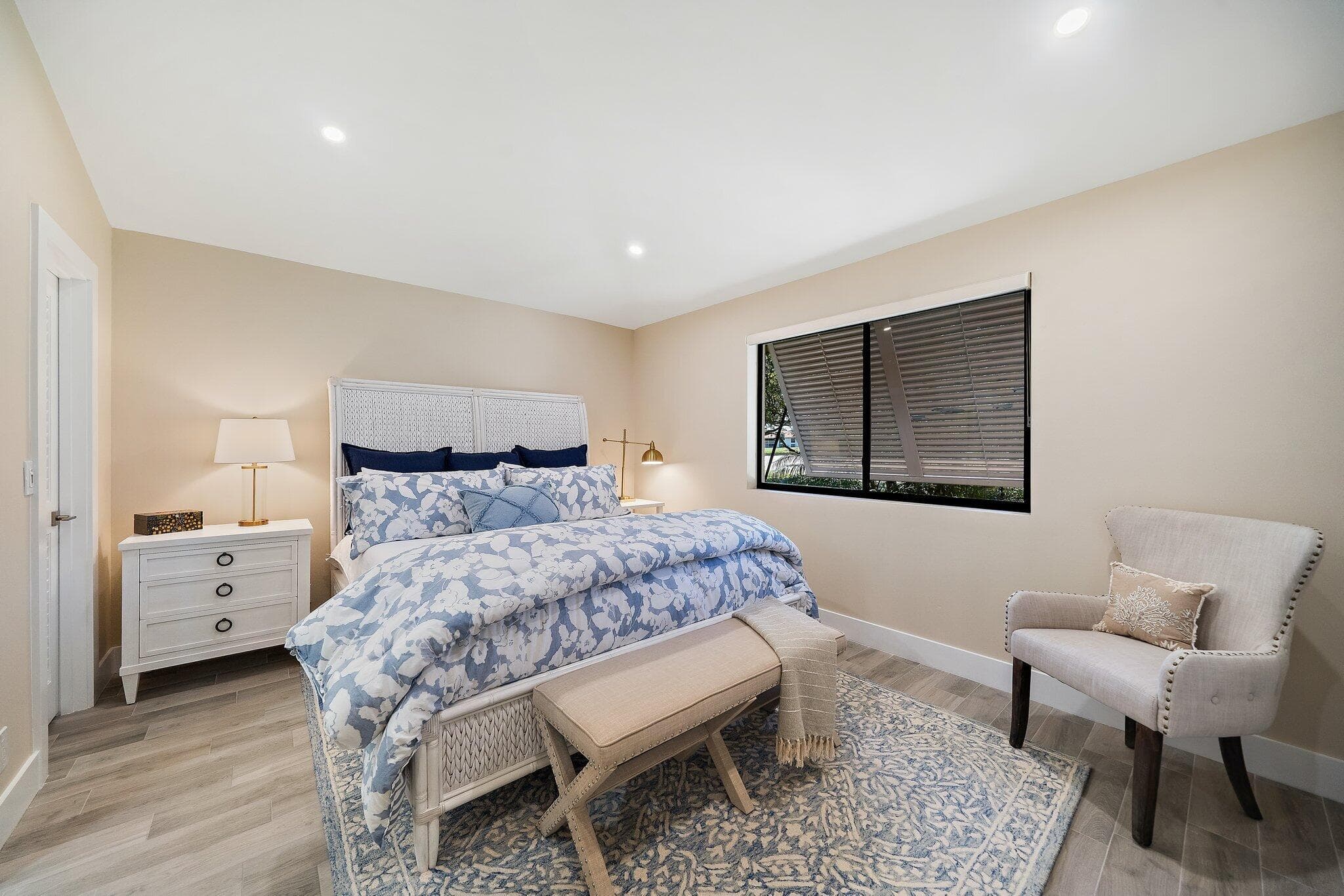 821 Club Drive, Palm Beach Gardens, FL 33418 10