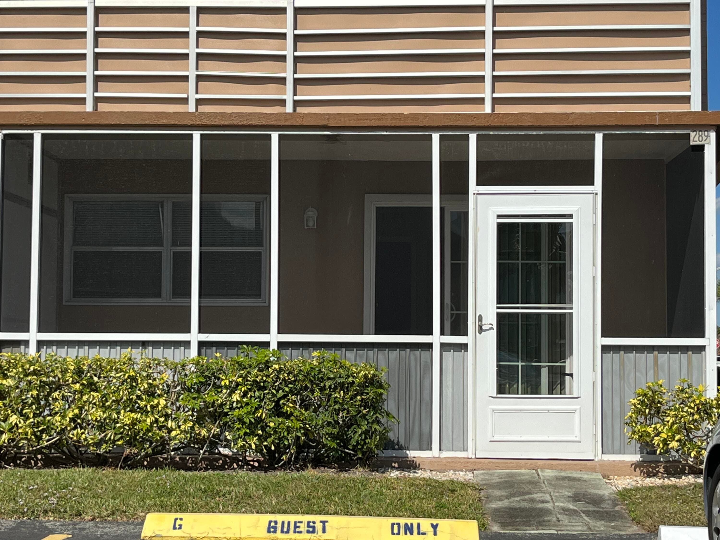 289 Brittany G, Delray Beach, FL 33446 36