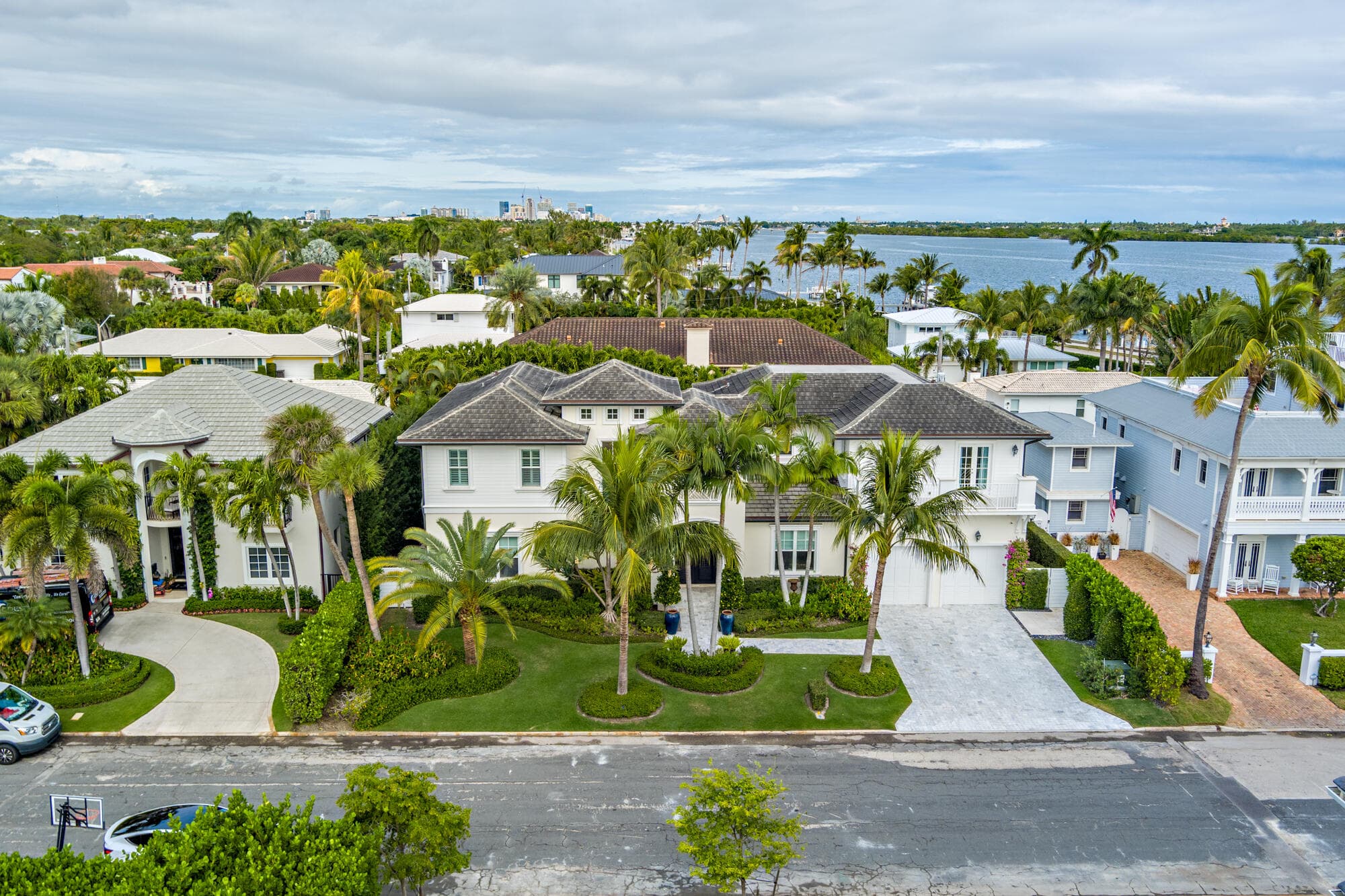 129 Santa Lucia Drive, West Palm Beach, FL 33405 38