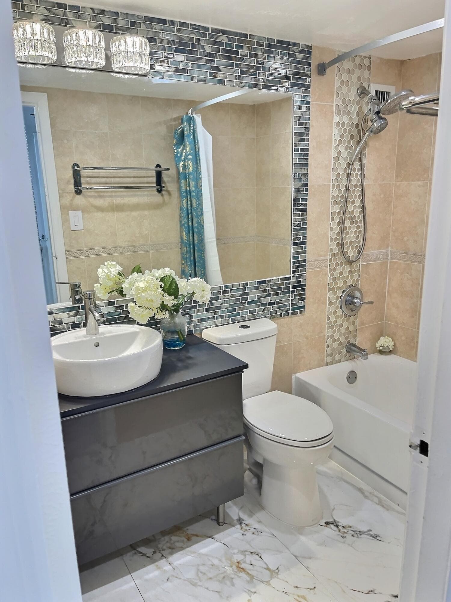 19201 Collins Avenue 337, Sunny Isles Beach, FL 33160 2