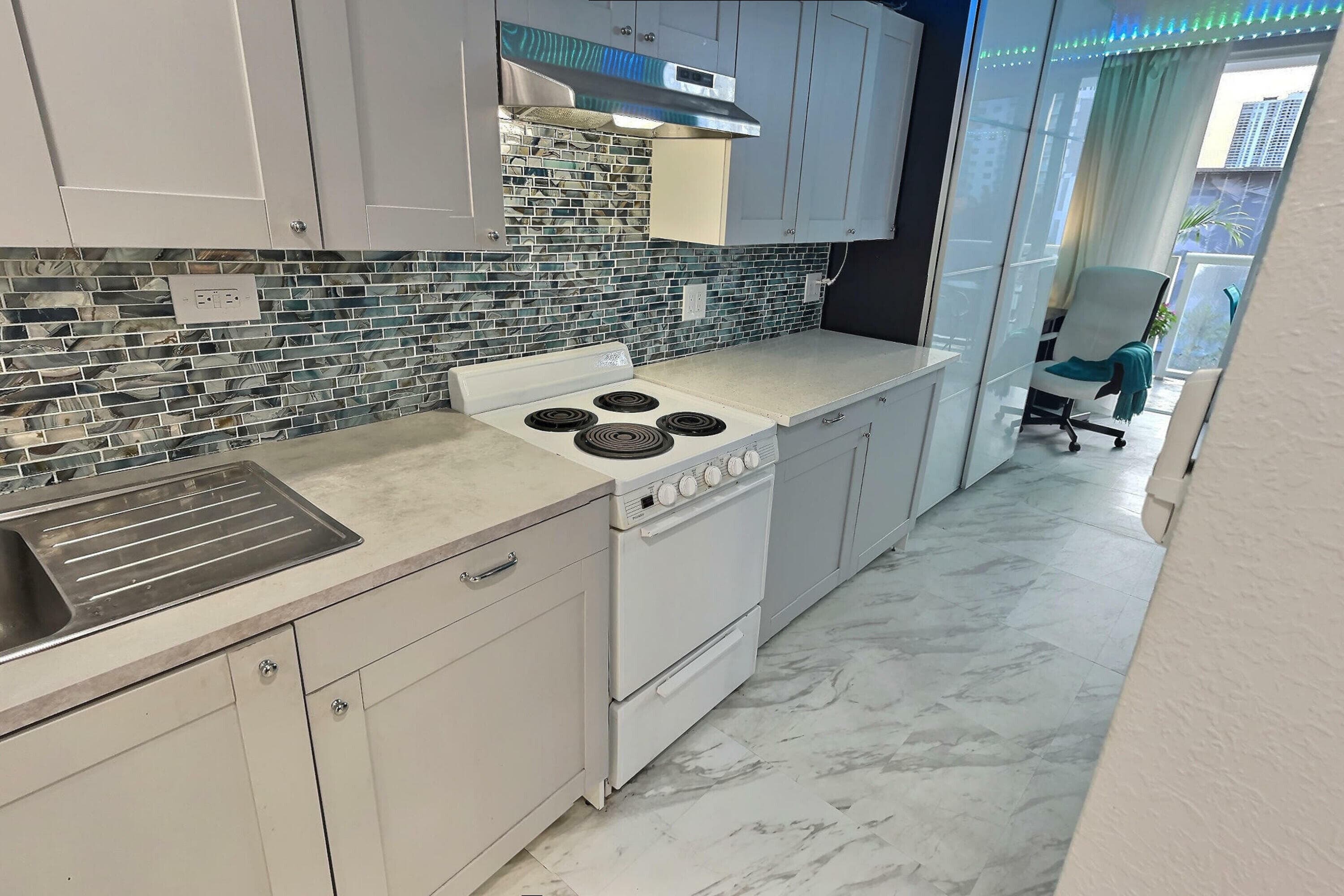 19201 Collins Avenue 337, Sunny Isles Beach, FL 33160 4