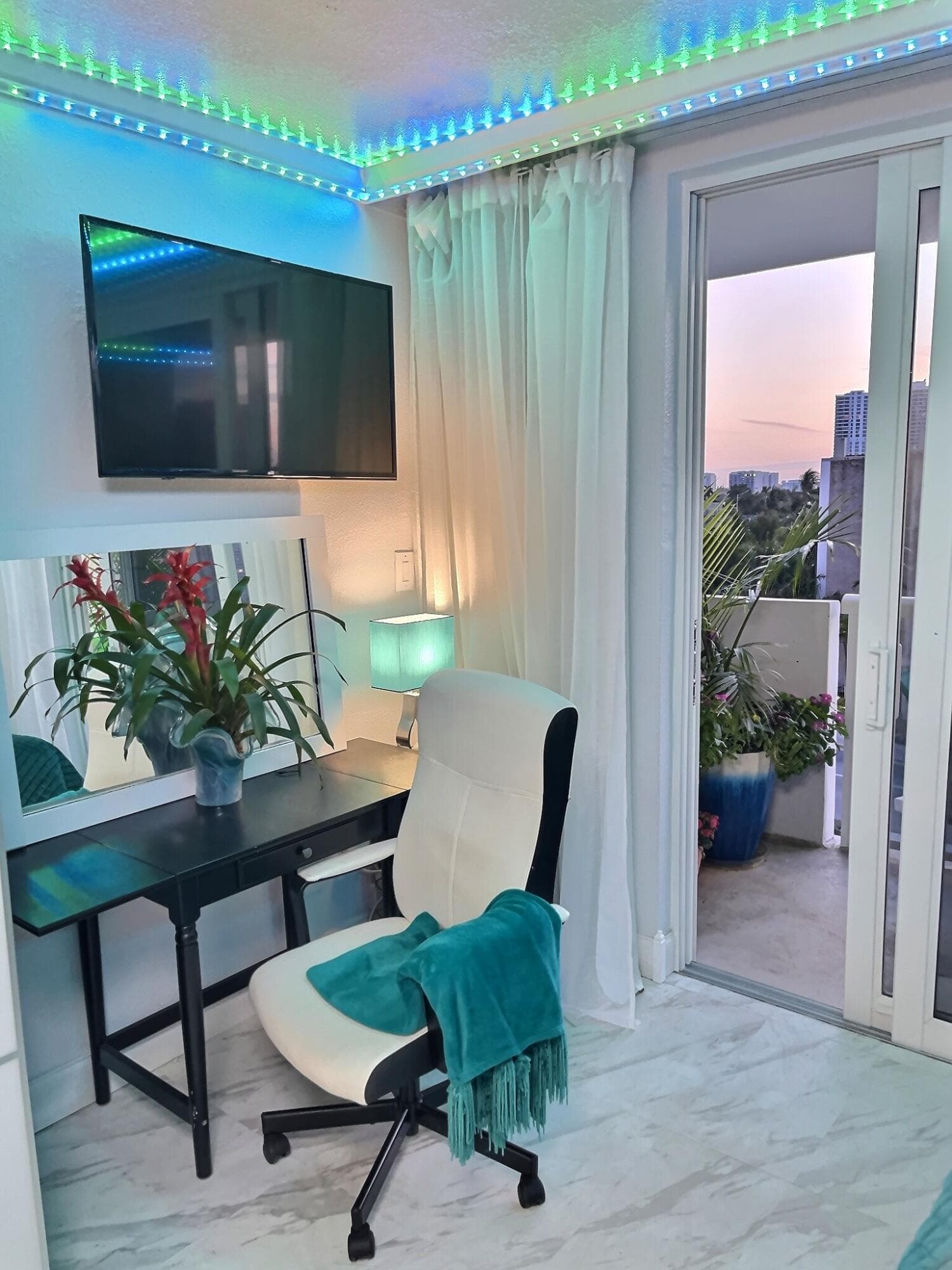 19201 Collins Avenue 337, Sunny Isles Beach, FL 33160 8