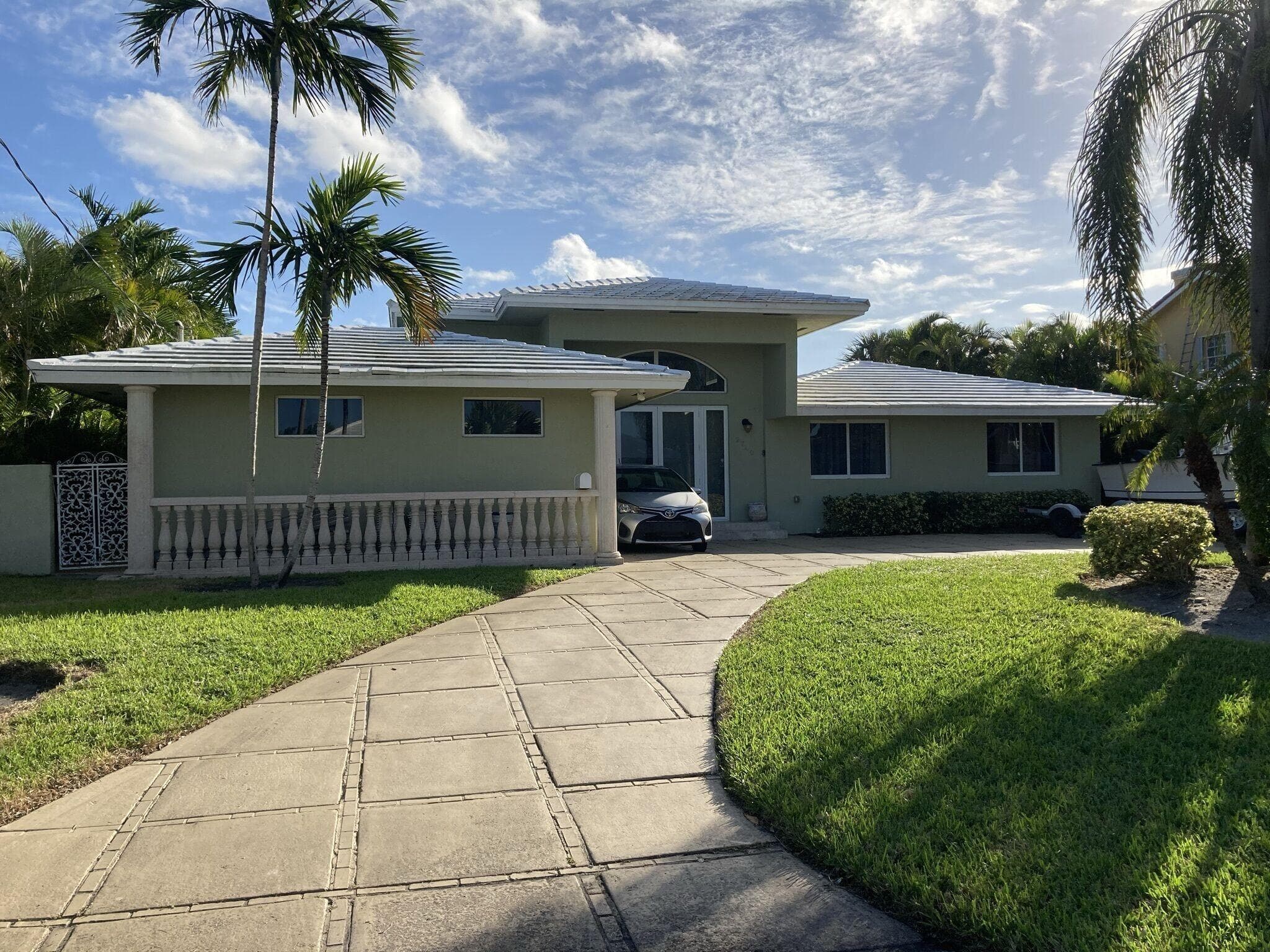 2740 NE 10th Street, Pompano Beach, FL 33062 2
