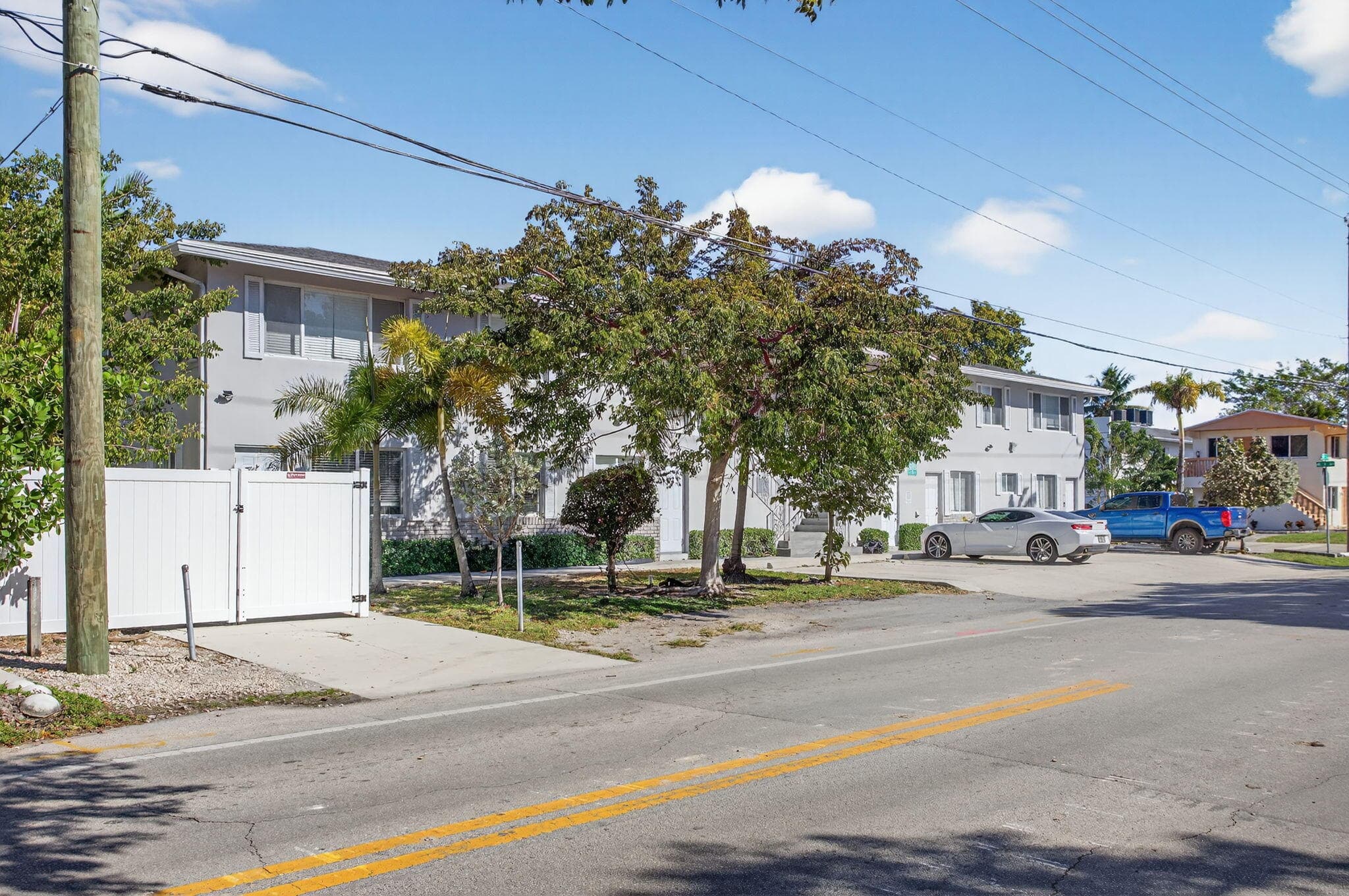 825 NE 6th Street 1-7, Fort Lauderdale, FL 33304 4