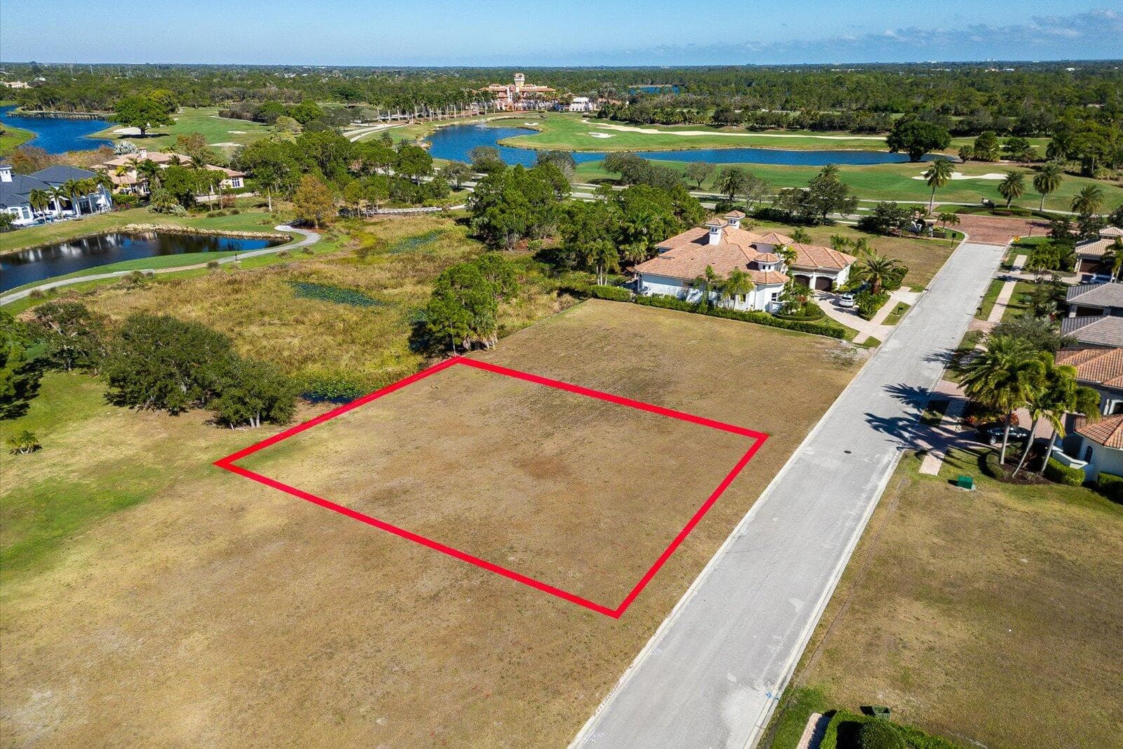 107 SE Rio Casarano, Port St. Lucie, FL 34984