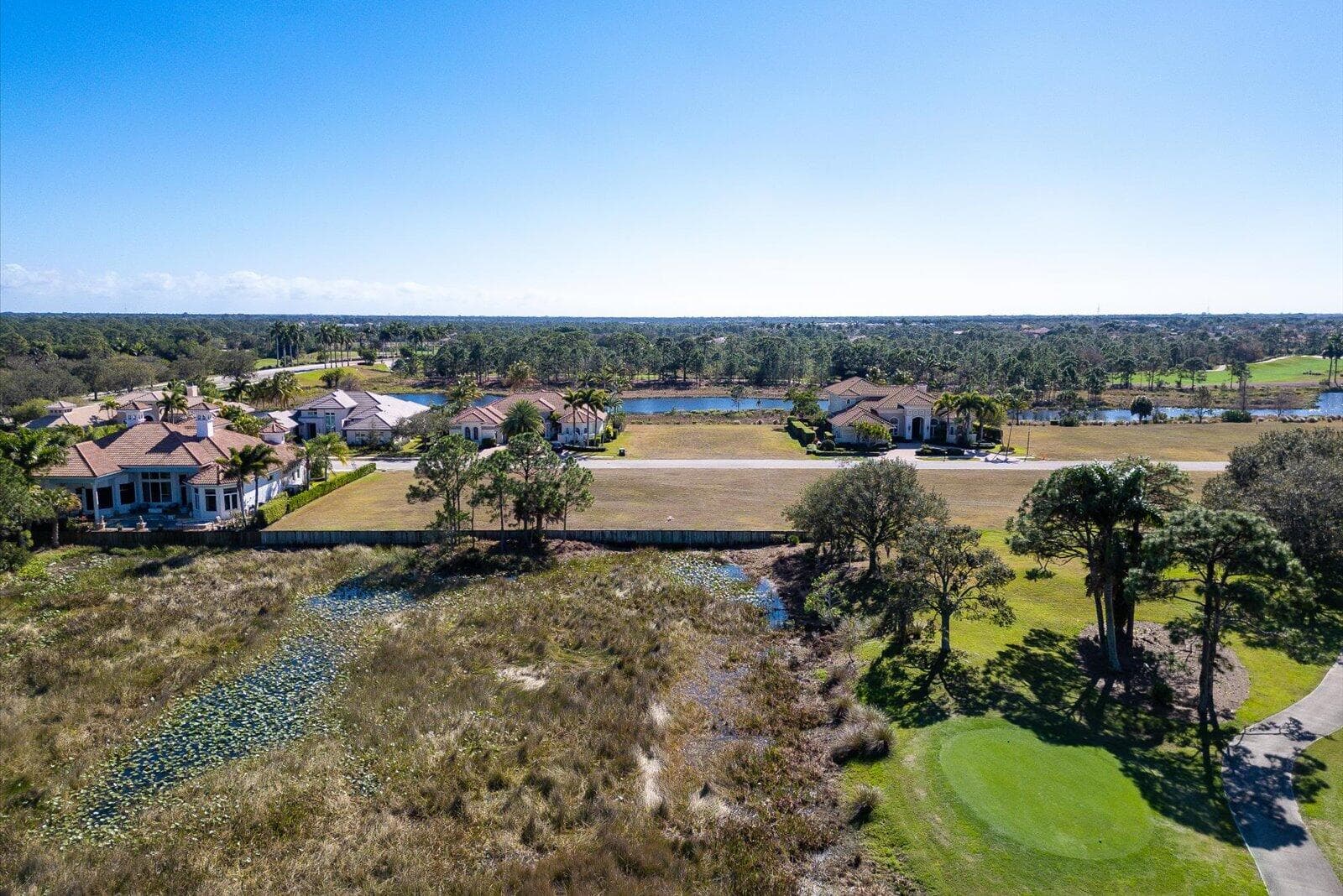 107 SE Rio Casarano, Port St. Lucie, FL 34984 5