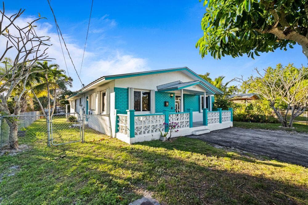 3443 NE 3rd Avenue, Oakland Park, FL 33334 15