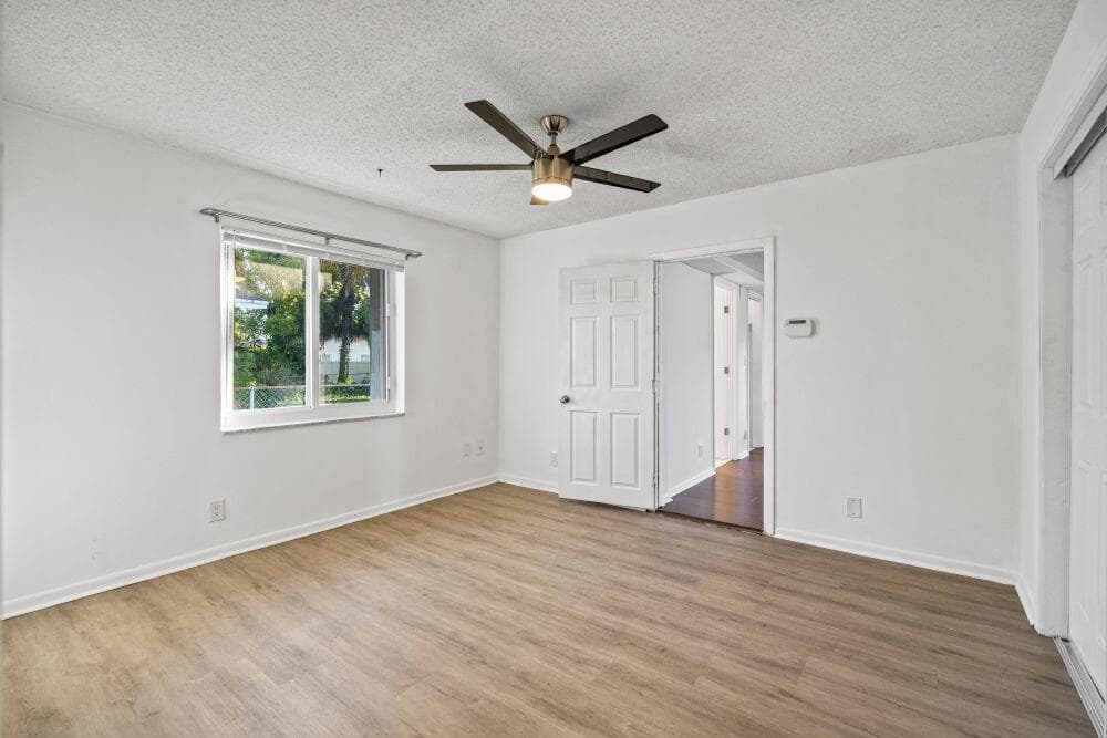 3443 NE 3rd Avenue, Oakland Park, FL 33334 40