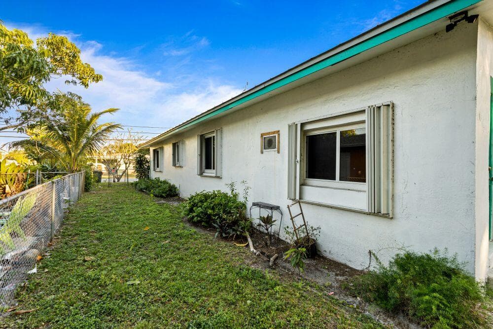 3443 NE 3rd Avenue, Oakland Park, FL 33334 51