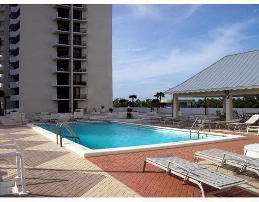 4200 N N Ocean Drive Drive 2-101, Riviera Beach, FL 33404 17