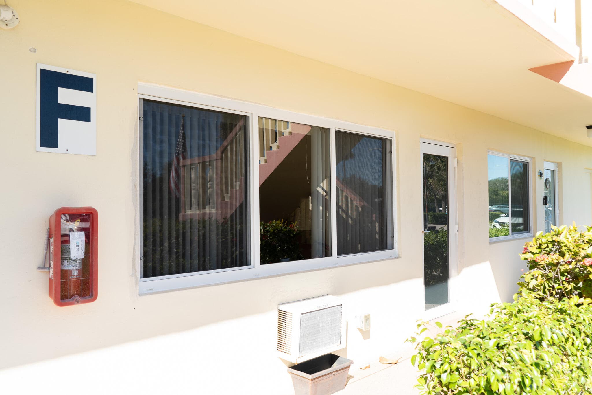 131 Easthampton F, West Palm Beach, FL 33417 5