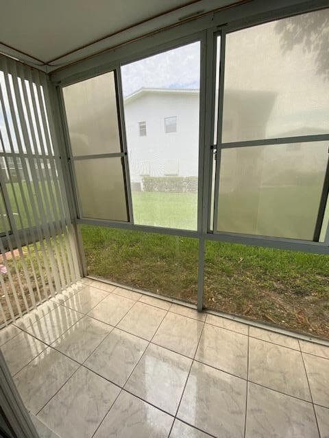 131 Easthampton F, West Palm Beach, FL 33417 23