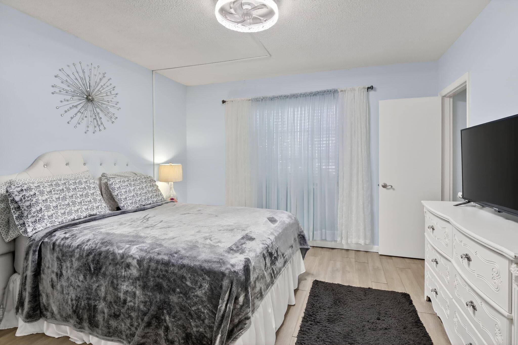 2424 SE 17th Street 208b, Fort Lauderdale, FL 33316 5