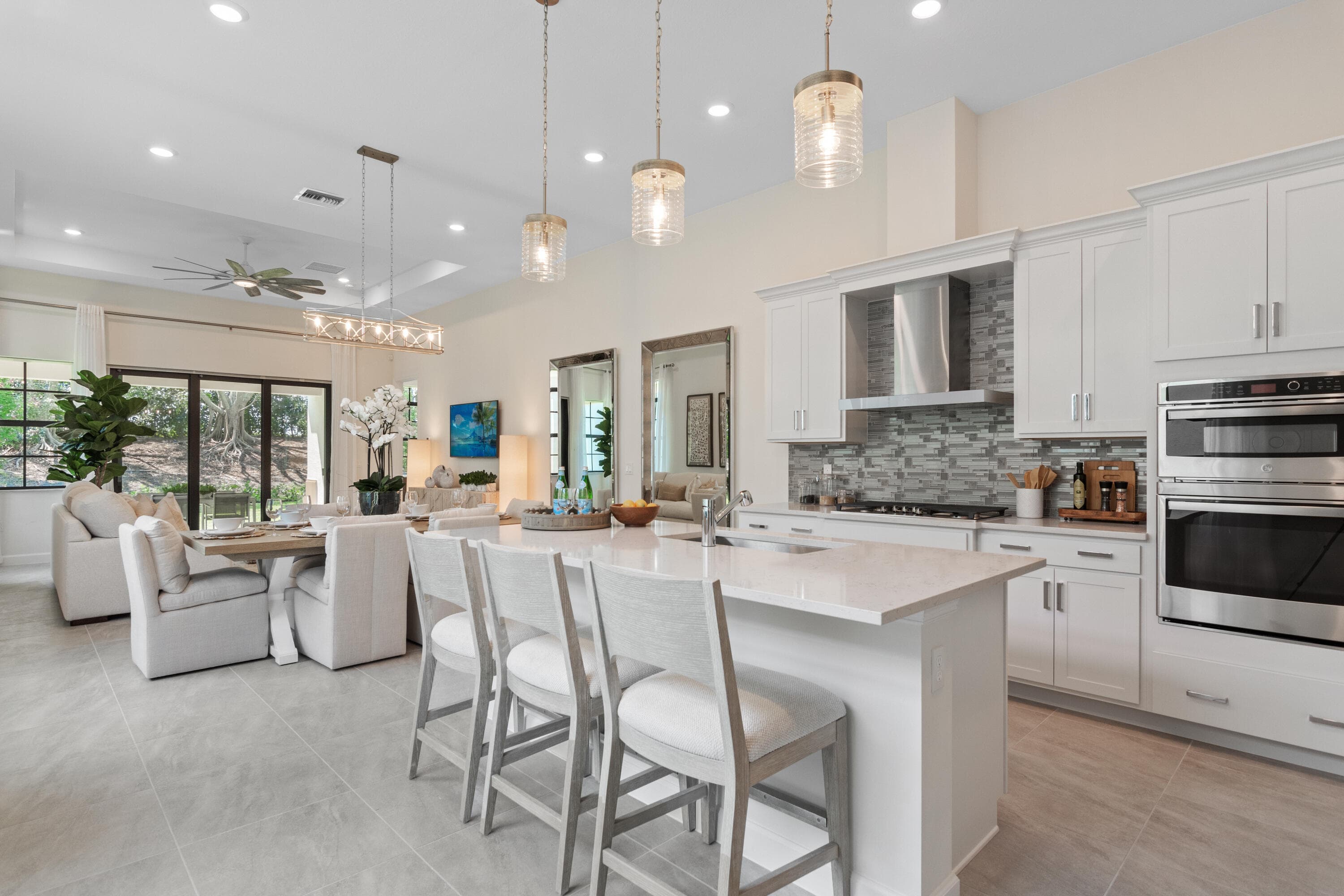 520 SE Fascino Circle, Port St. Lucie, FL 34984