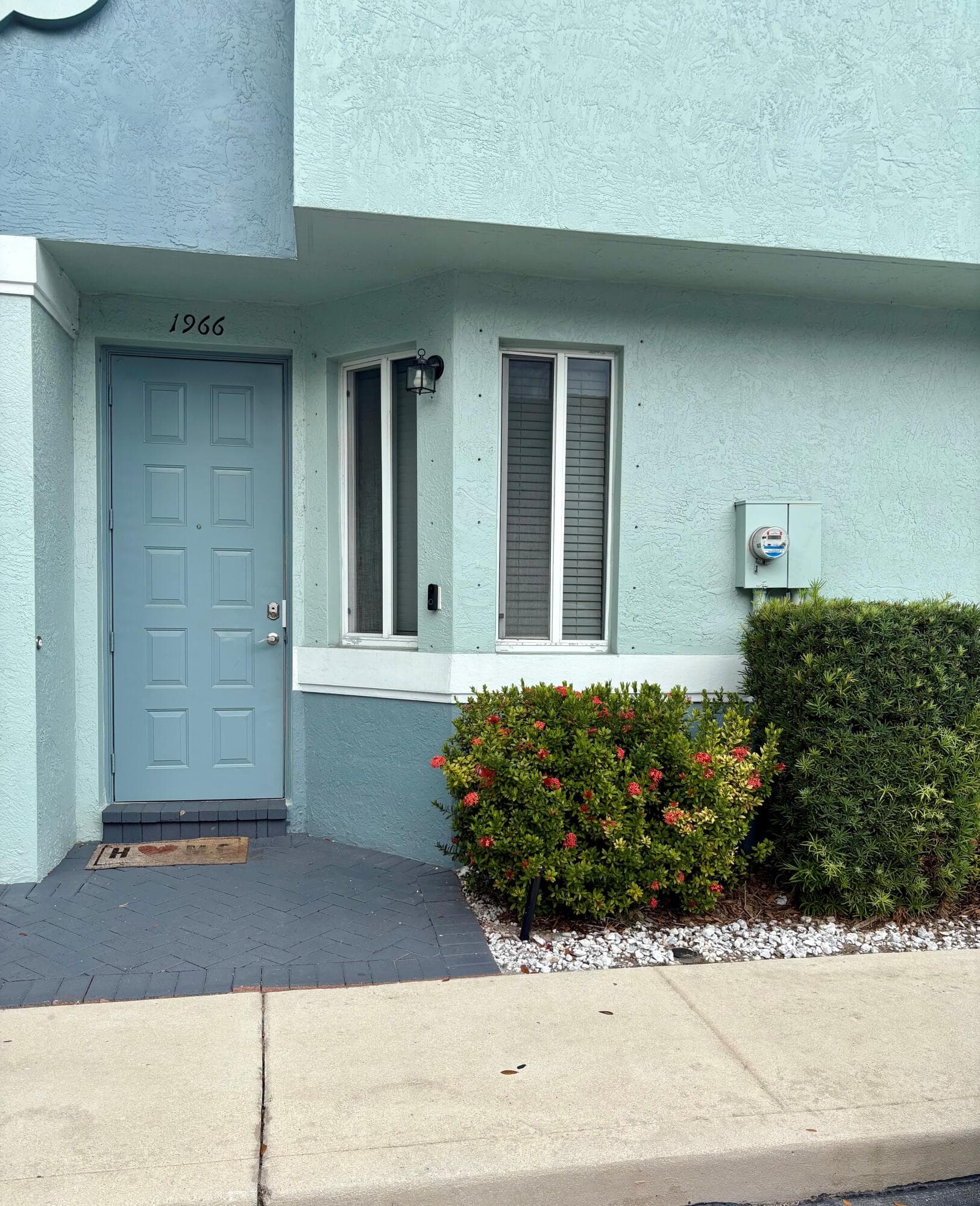 1966 Alamanda Way, Riviera Beach, FL 33404 2