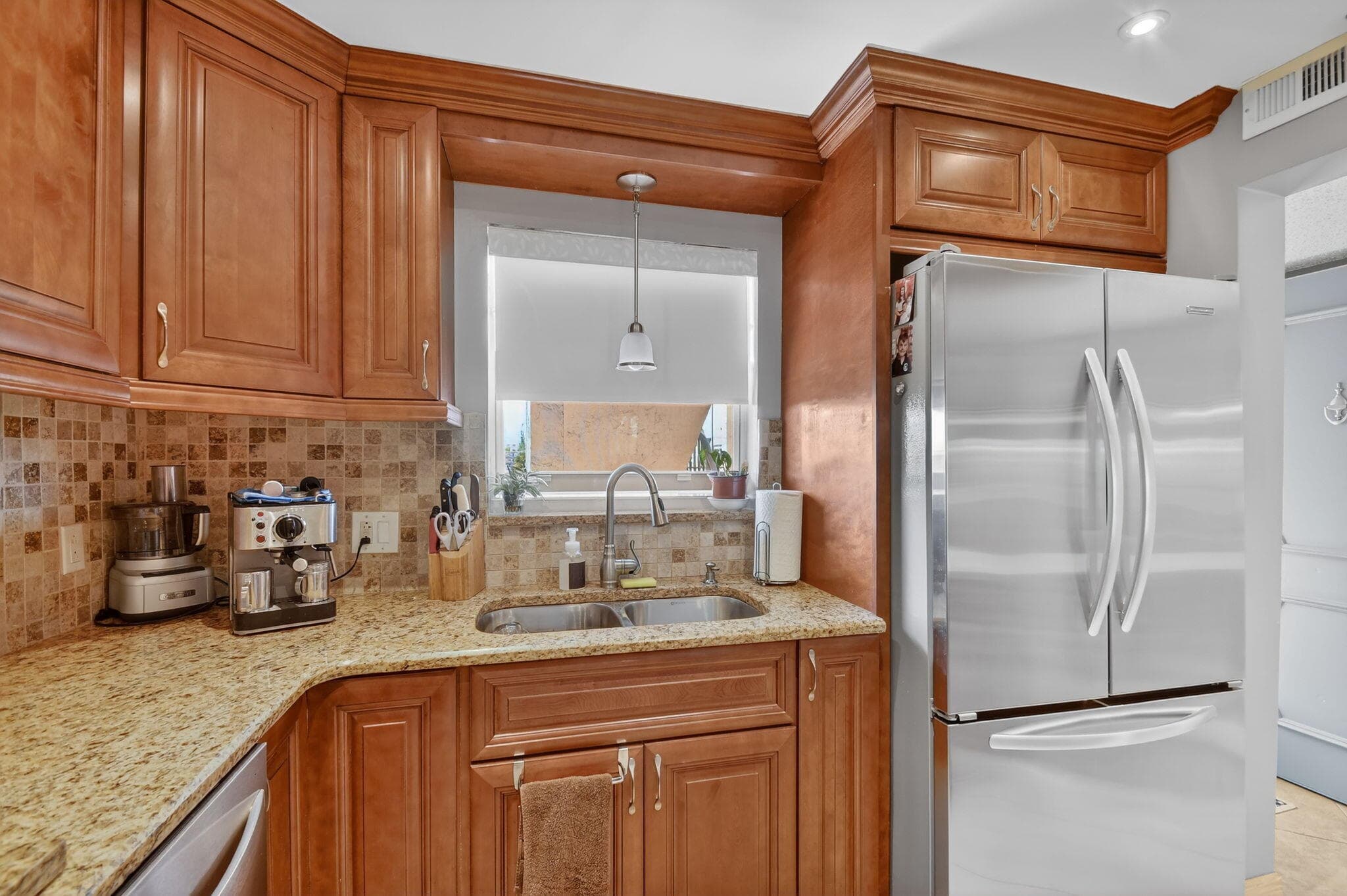 729 Lori Drive 302, Palm Springs, FL 33461 8