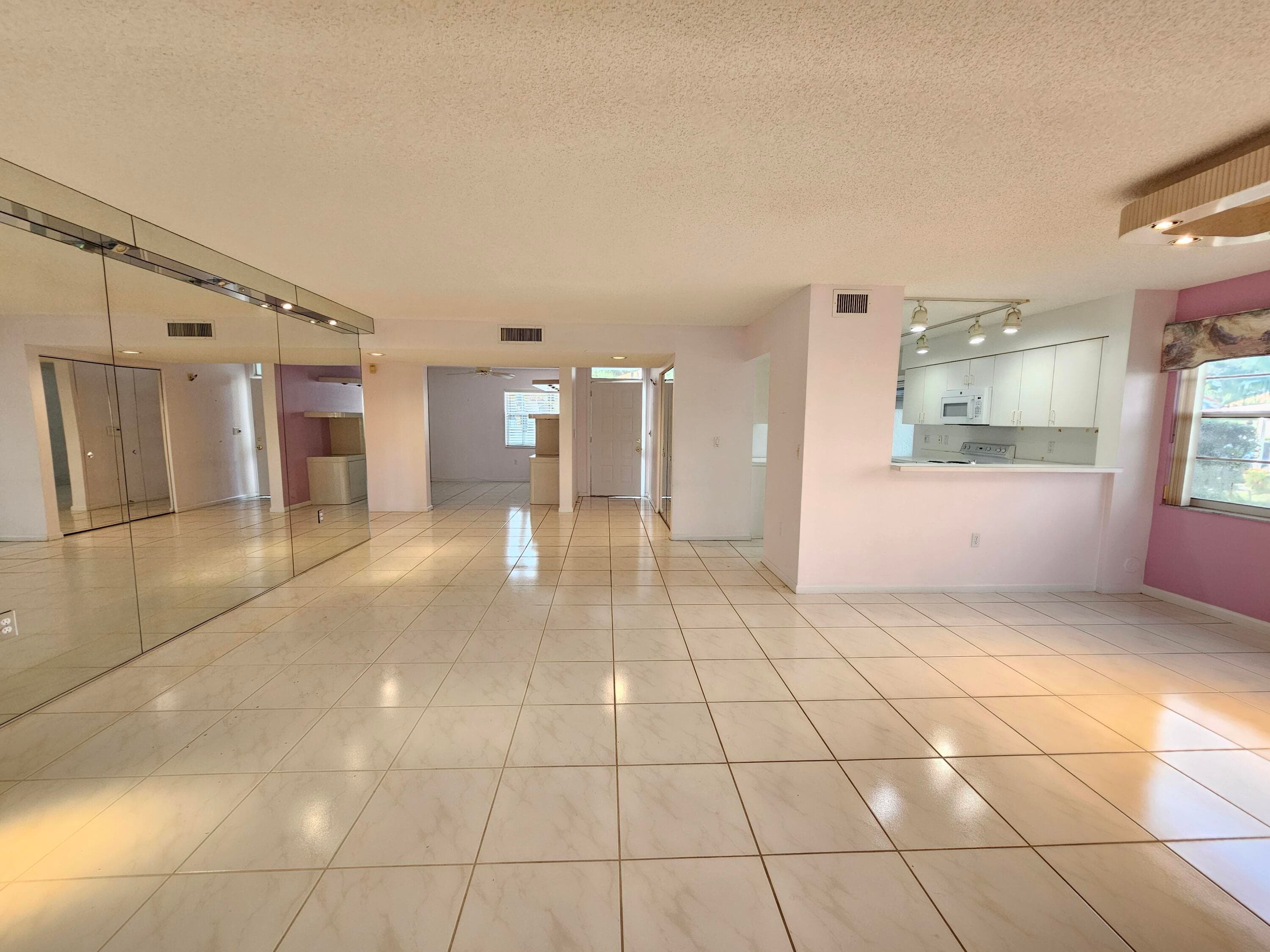 9963 Seacrest Circle 101, Boynton Beach, FL 33437 5
