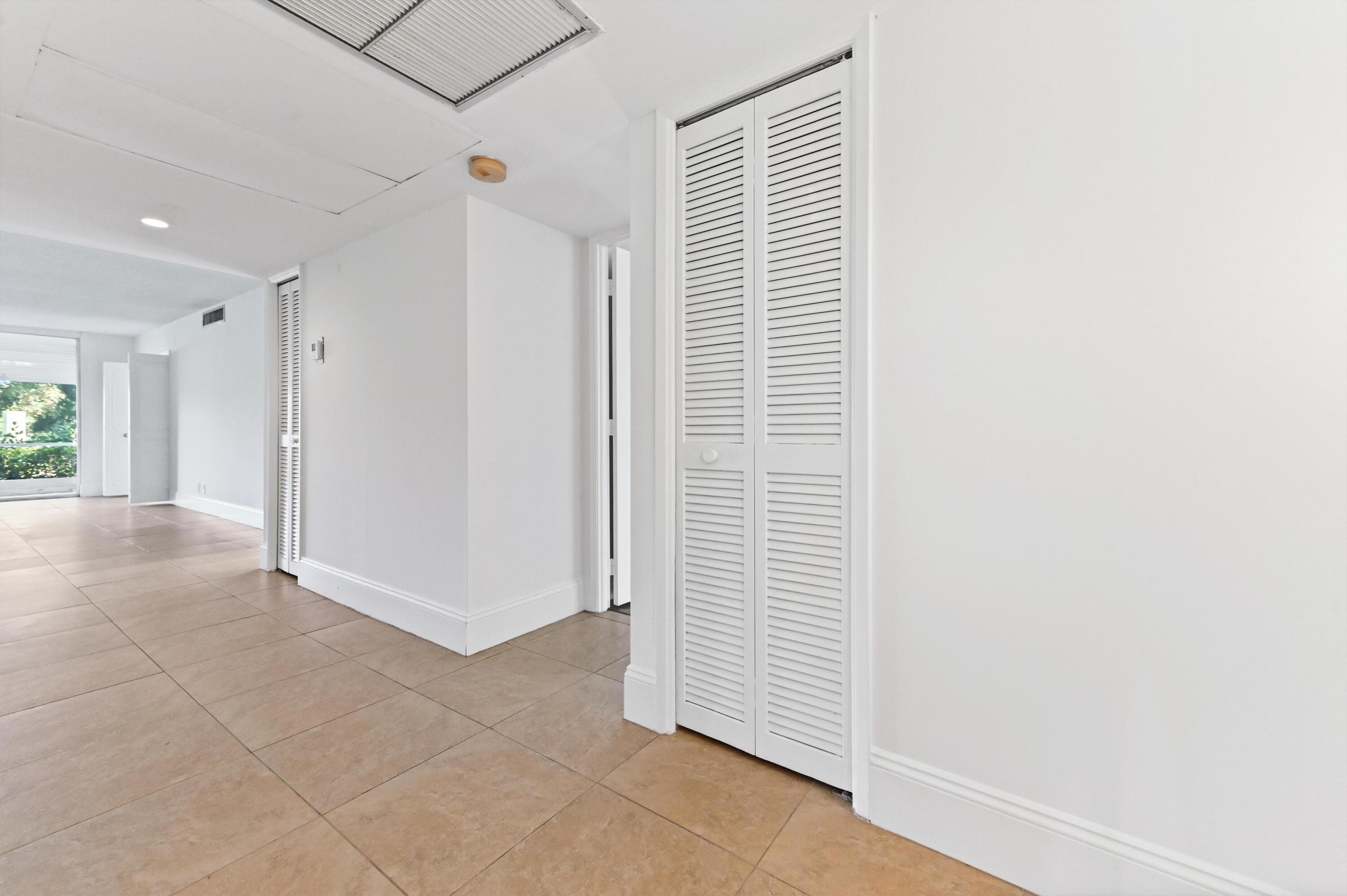 2851 S Palm Aire Drive 101, Pompano Beach, FL 33069 8