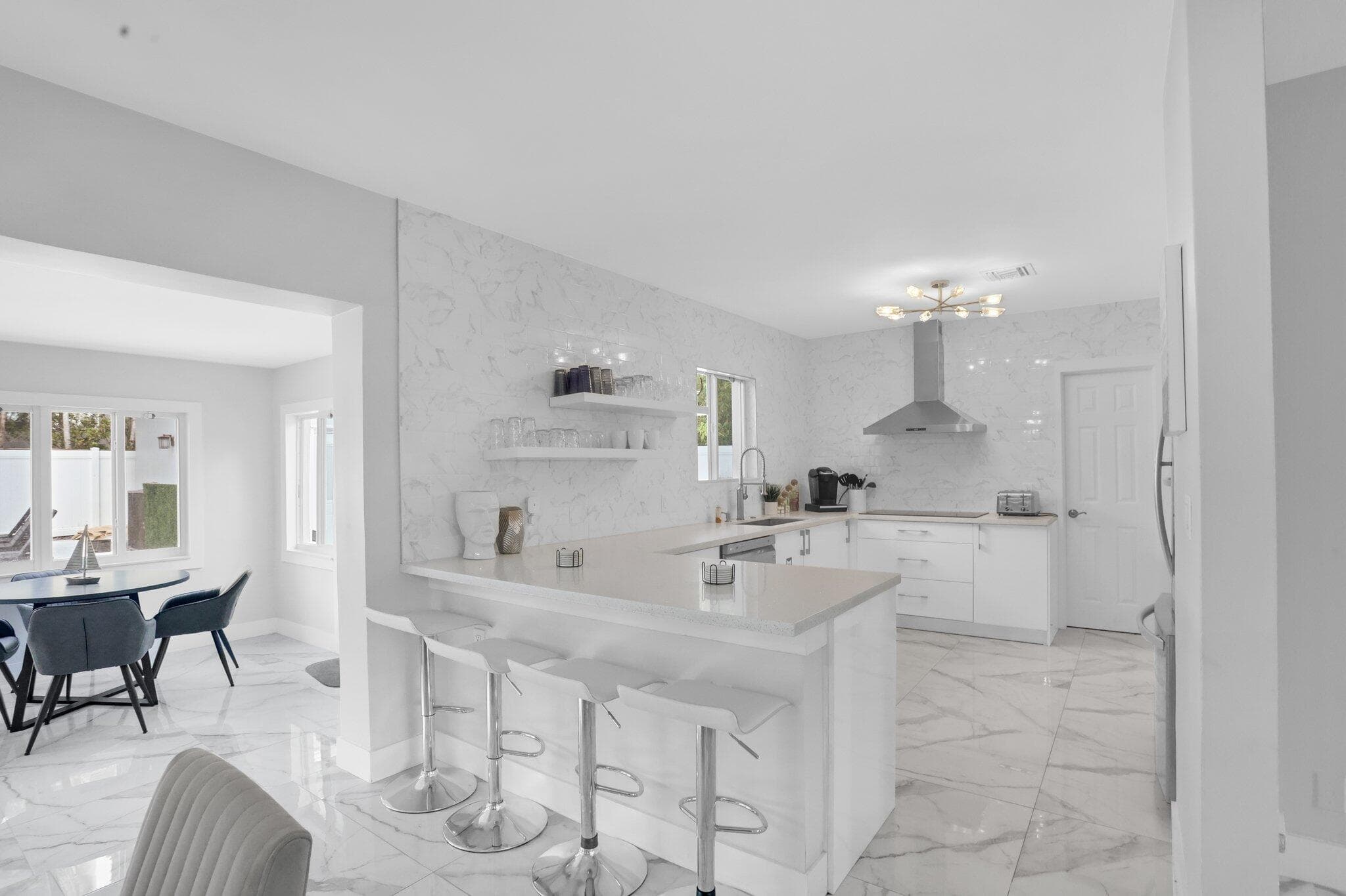3025 Center Avenue, Fort Lauderdale, FL 33308 8
