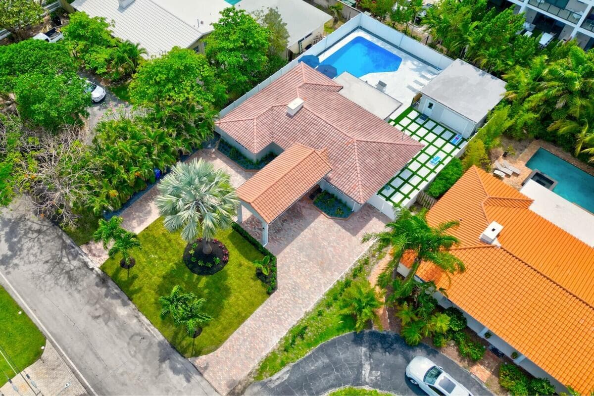 3025 Center Avenue, Fort Lauderdale, FL 33308 37