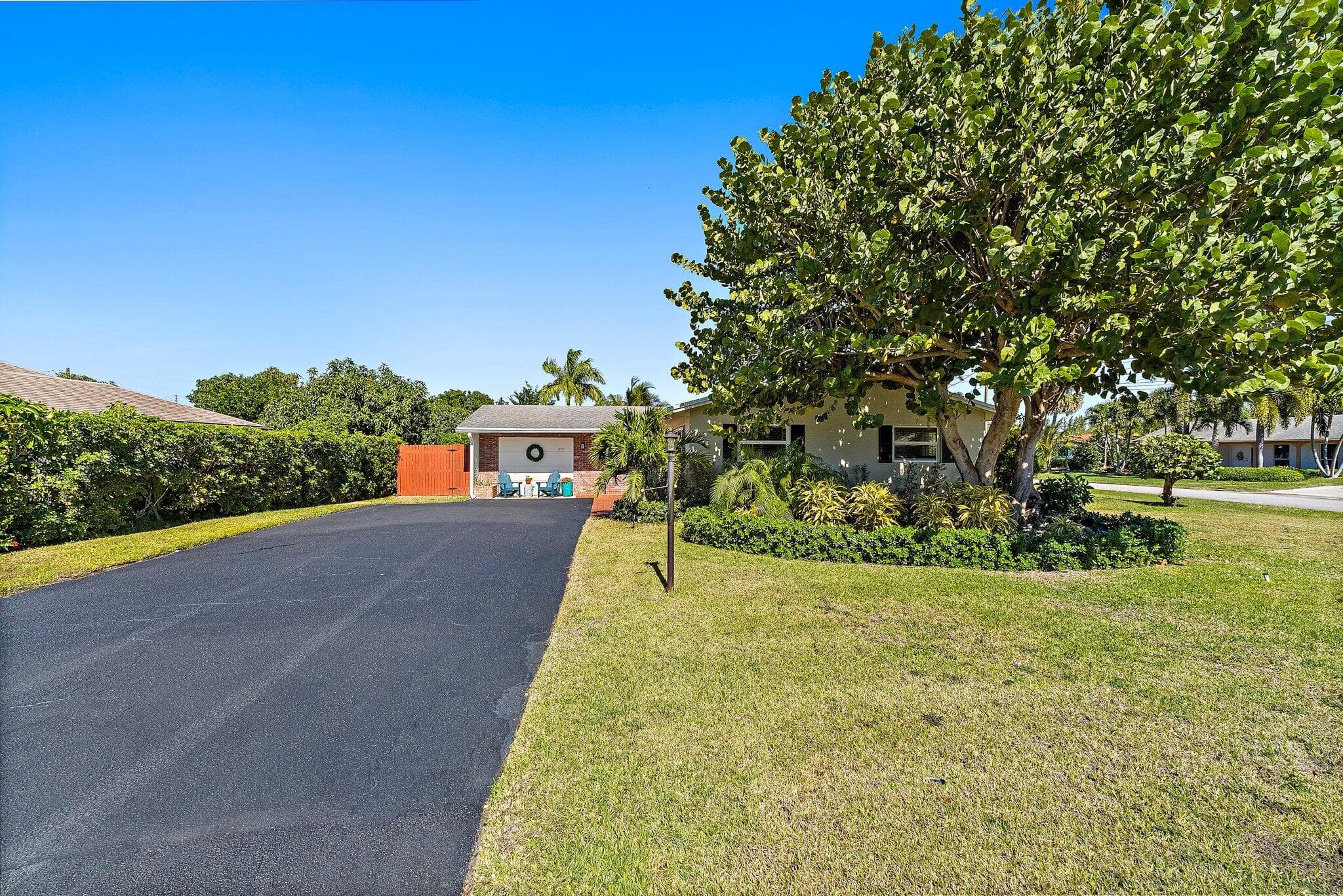 1401 N Lake Court, Lake Clarke Shores, FL 33406 7