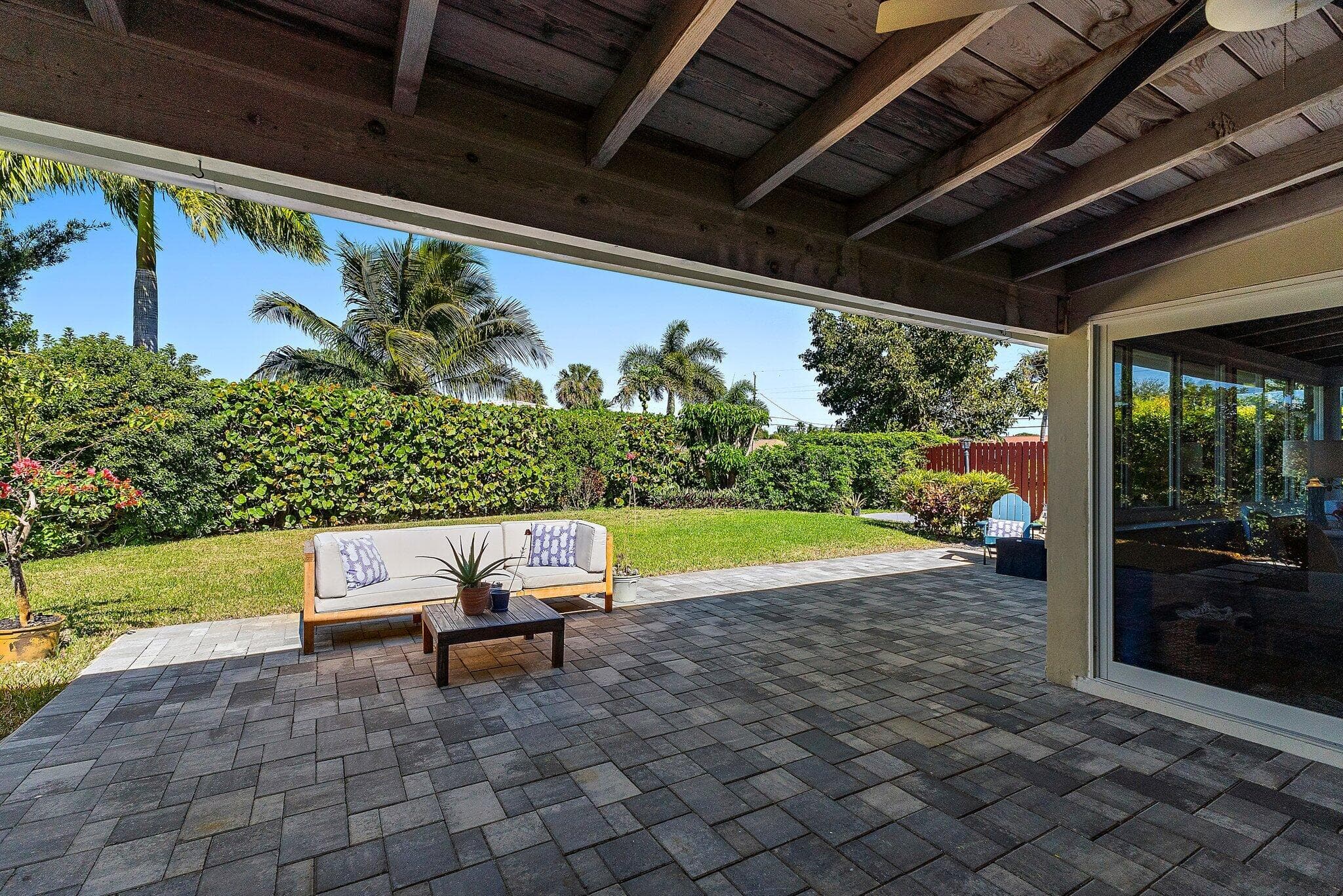 1401 N Lake Court, Lake Clarke Shores, FL 33406 37