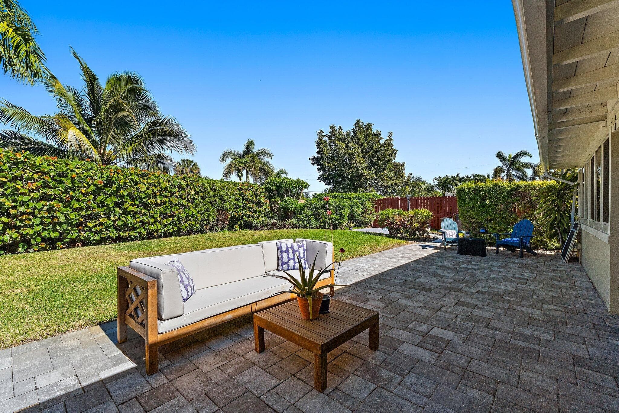 1401 N Lake Court, Lake Clarke Shores, FL 33406 39