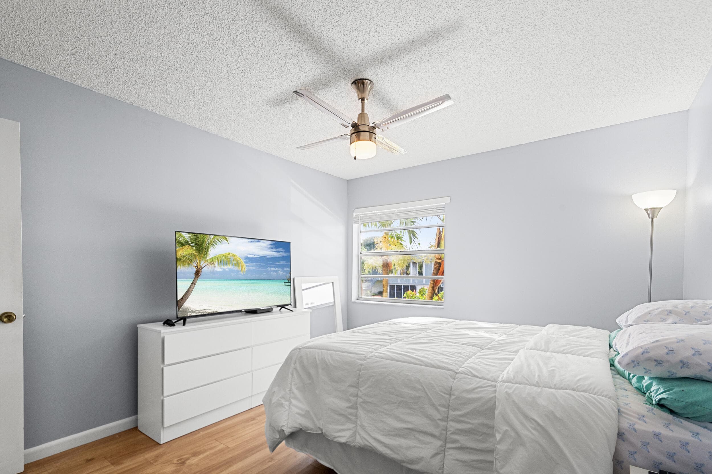 605 Flanders M, Delray Beach, FL 33484 16