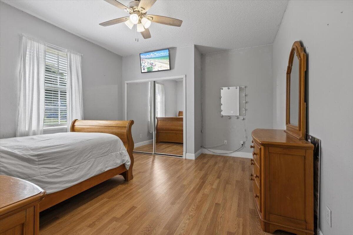 2161 SW Hyacinth Street, Port St. Lucie, FL 34953 35