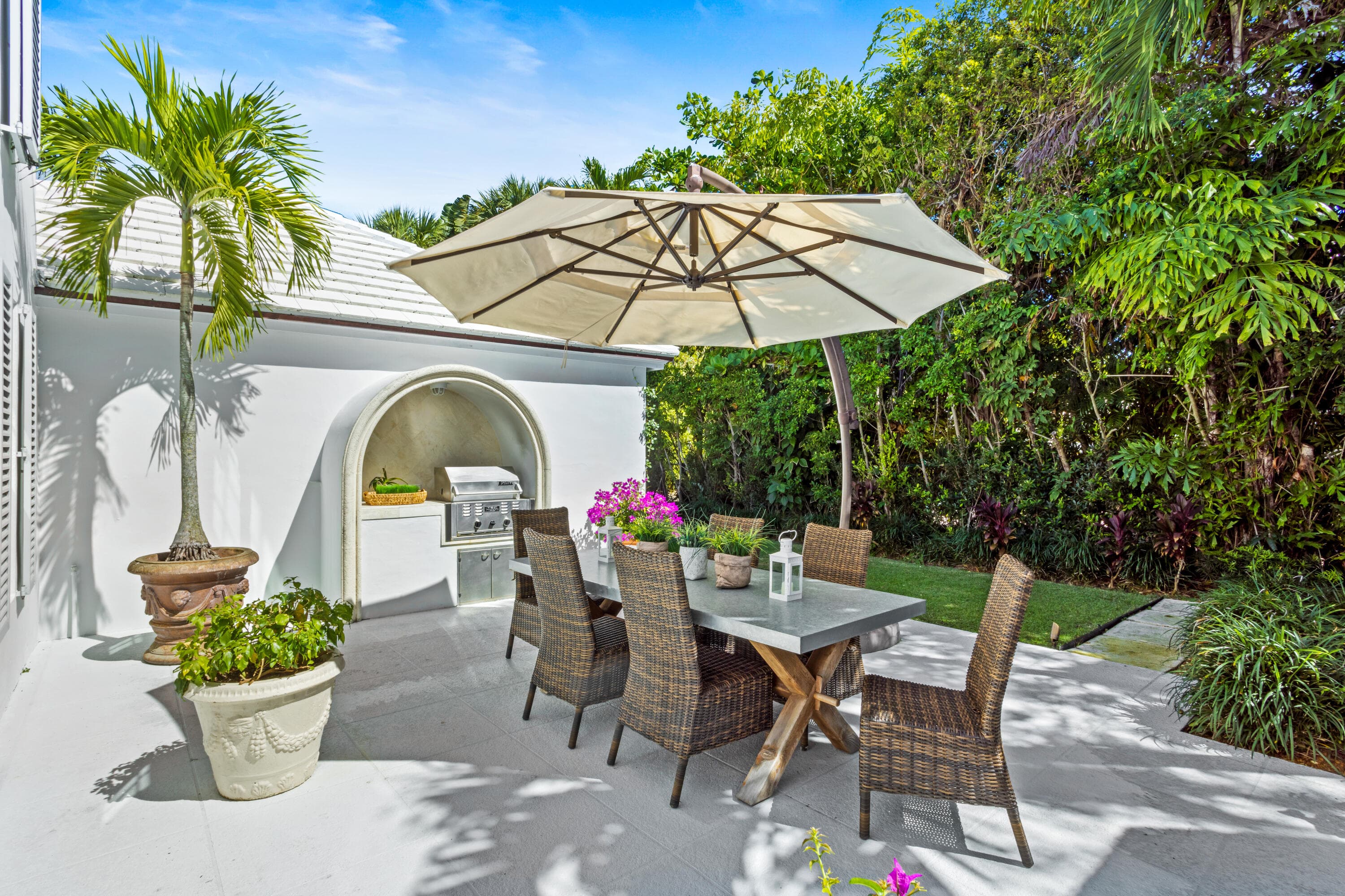 327 Arabian Road, Palm Beach, FL 33480 23
