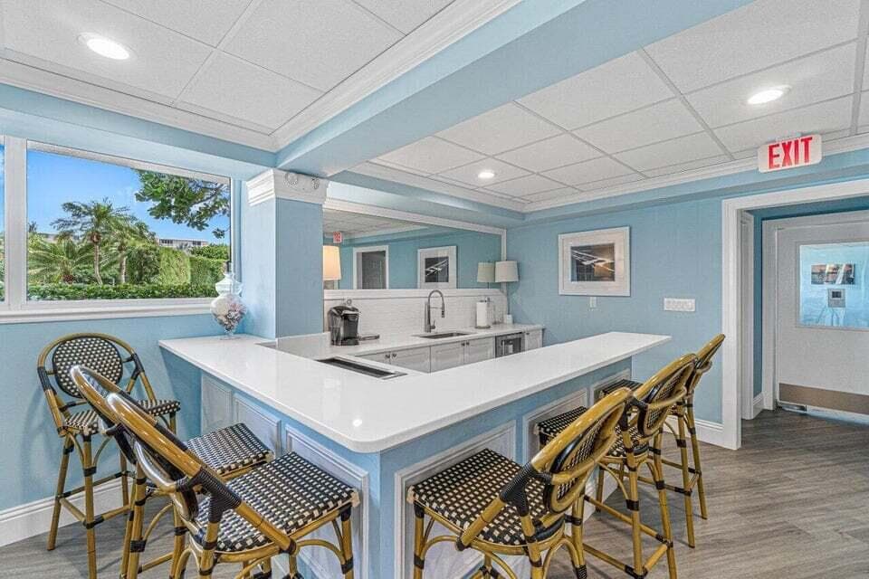 2505 S Ocean Boulevard 303, Palm Beach, FL 33480 24