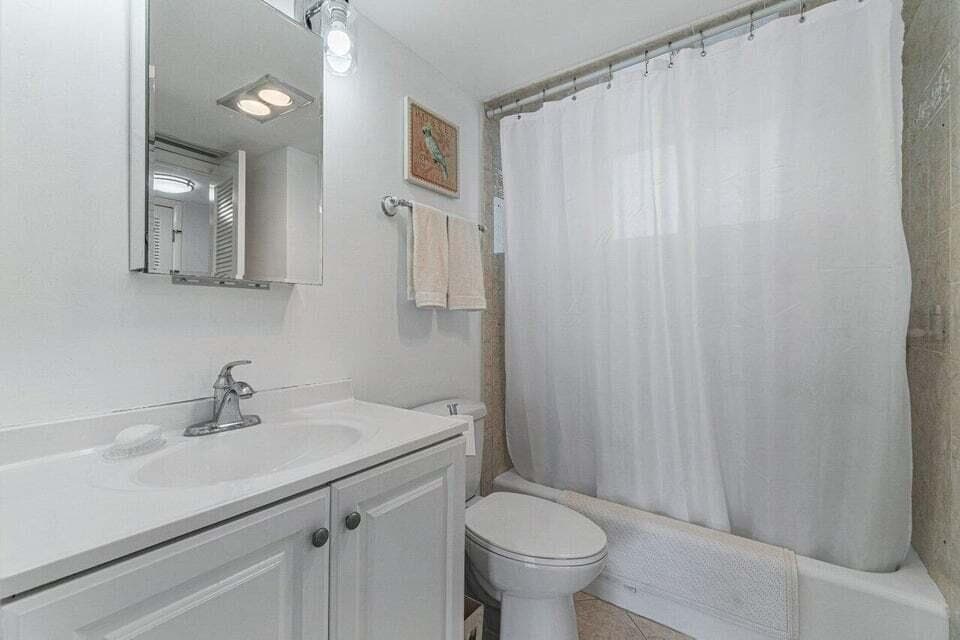 2505 S Ocean Boulevard 303, Palm Beach, FL 33480 16