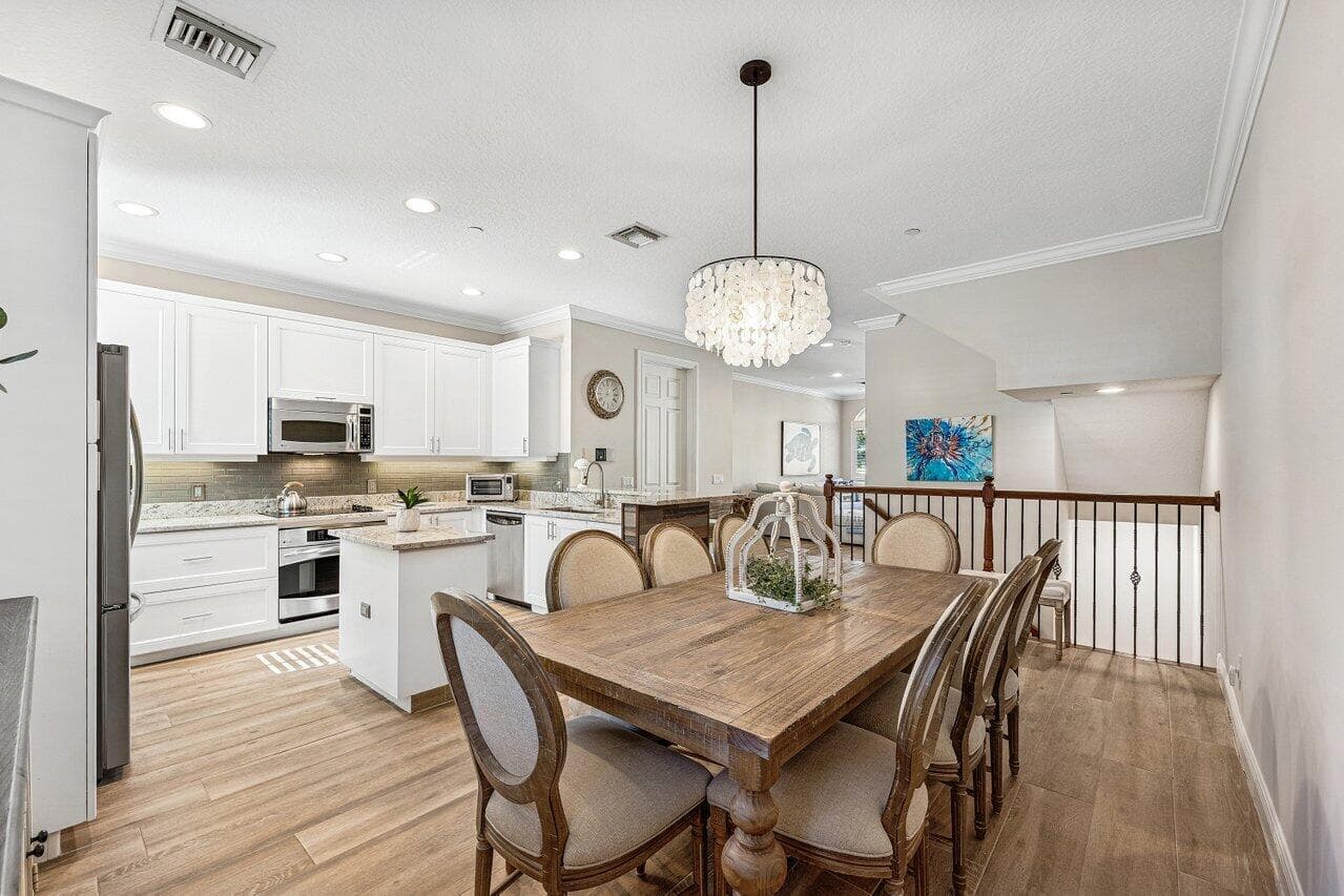 813 Estancia Way, Boynton Beach, FL 33435 8