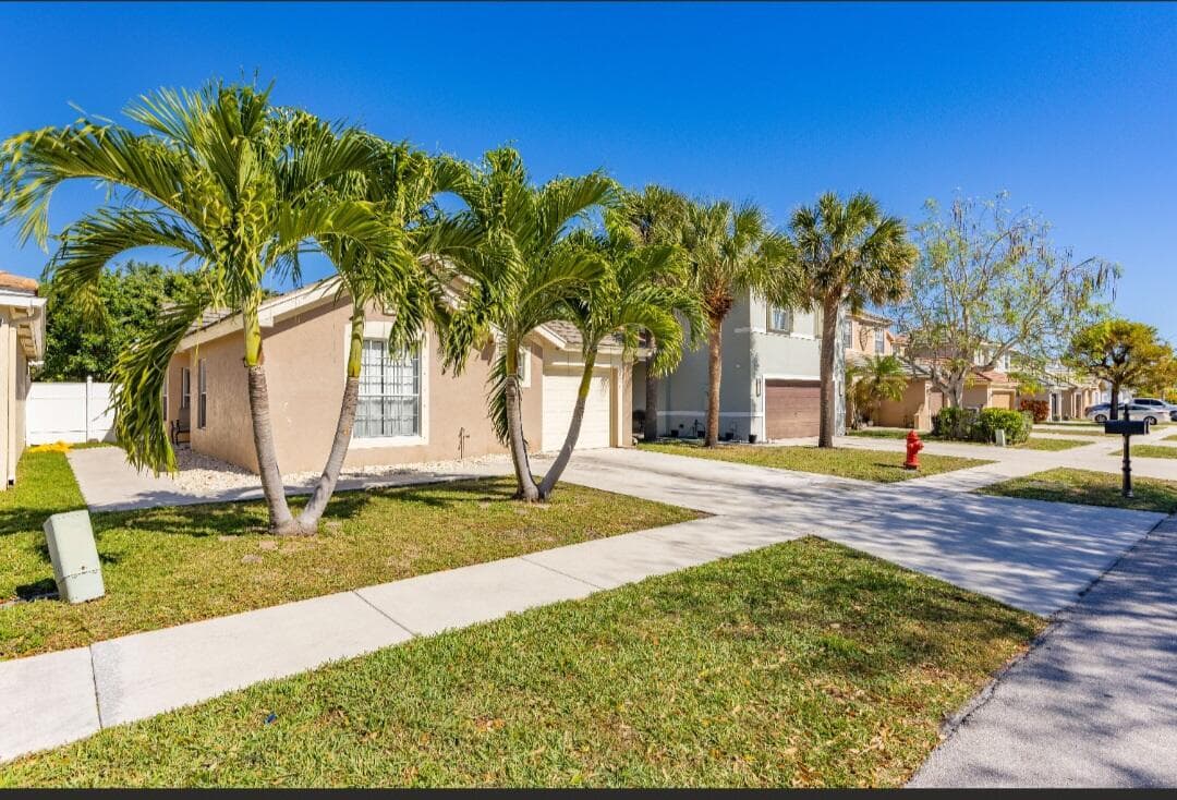 6179 Savannah Way, Lake Worth, FL 33463 25