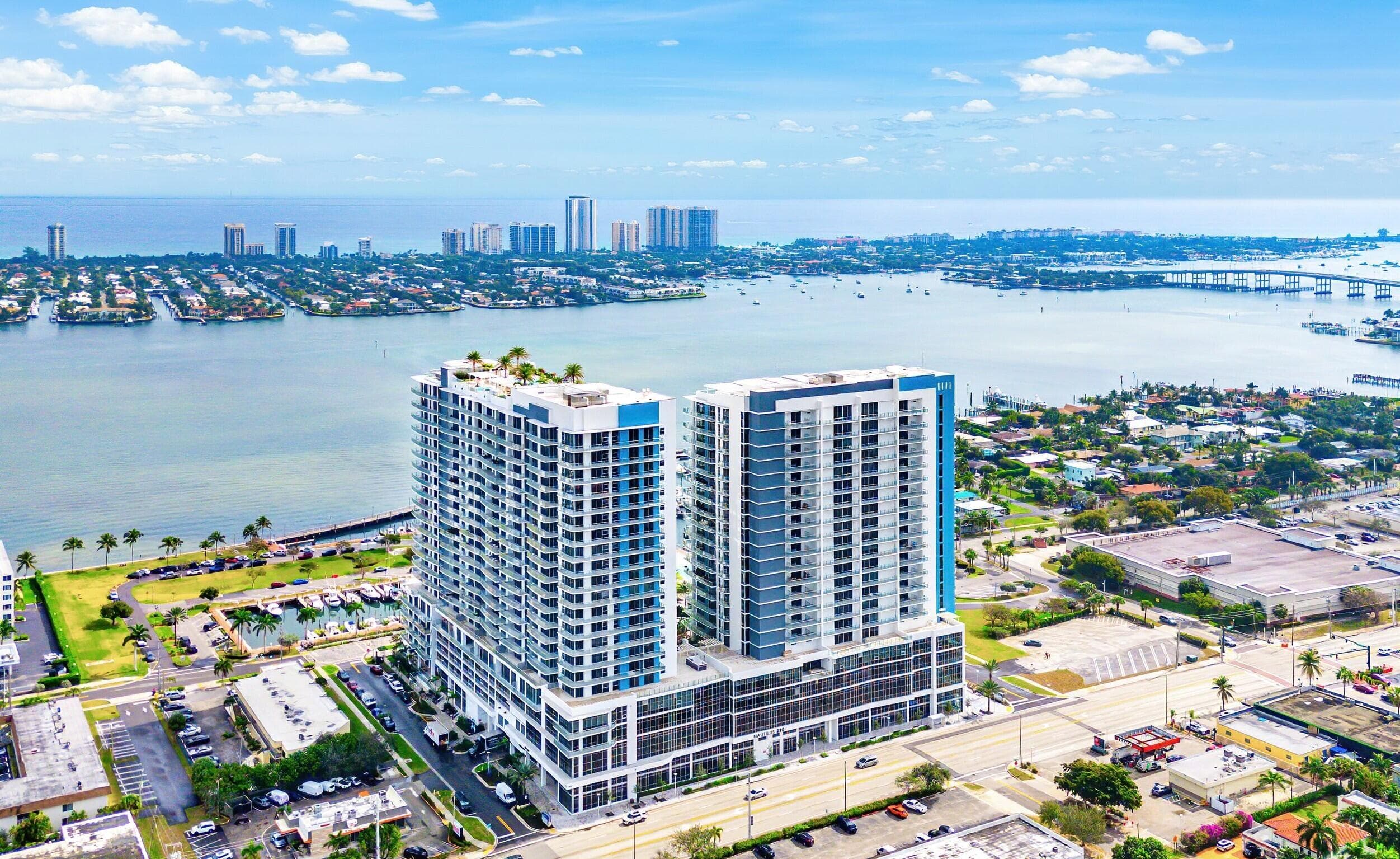 220 Lake Shore Drive 2005, Lake Park, FL 33403 35