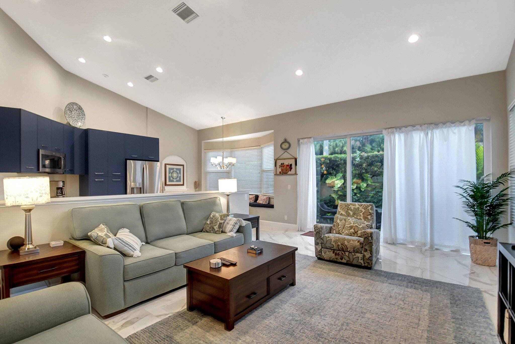 8180 Sandpiper Way, West Palm Beach, FL 33412 5
