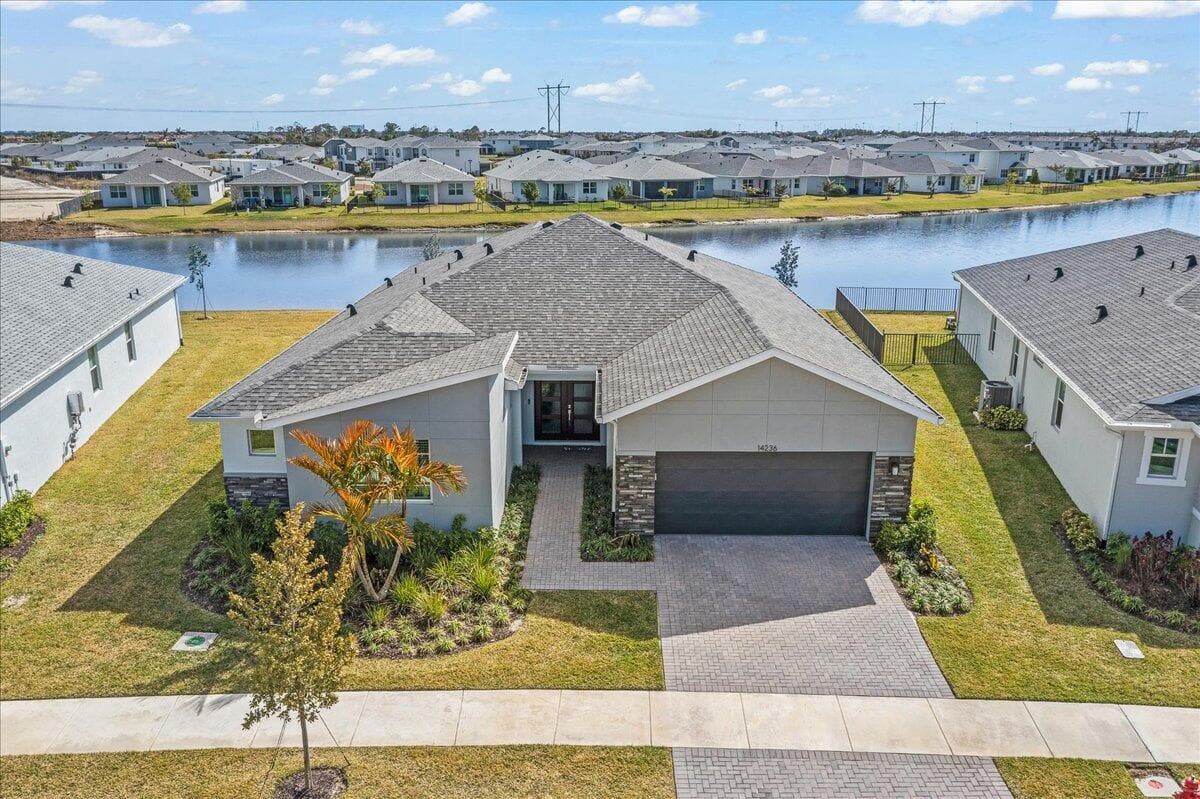 14236 SW Murney Way, Port St. Lucie, FL 34987 4