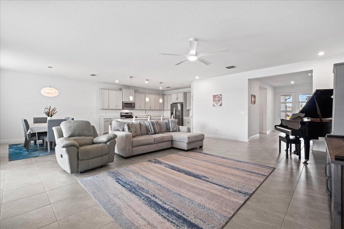 14236 SW Murney Way, Port St. Lucie, FL 34987 15