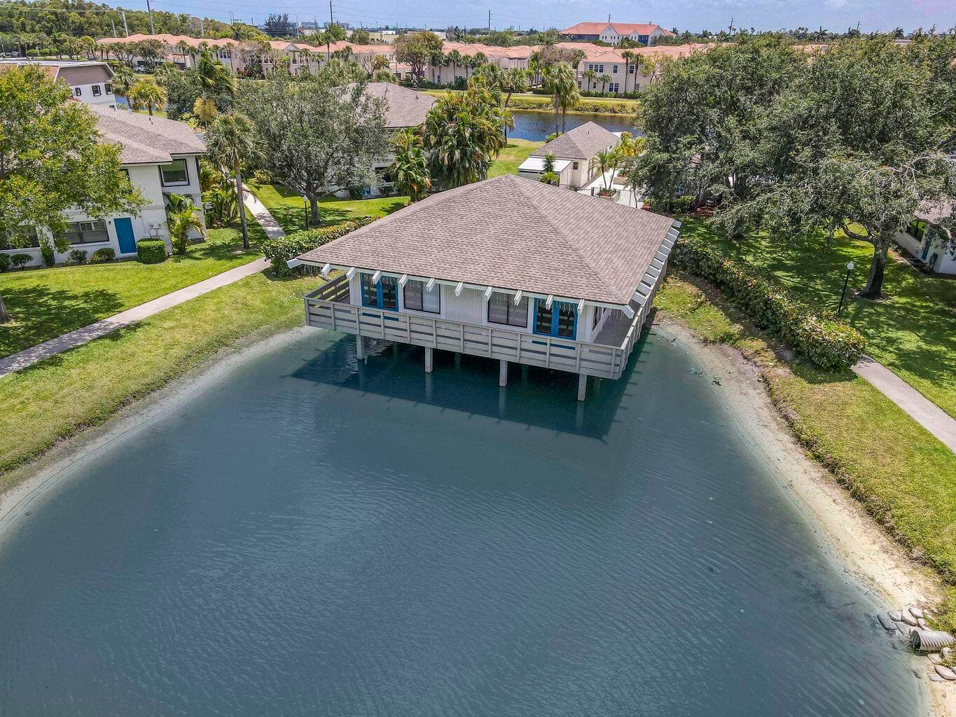 2016 SW 29th Court 5b1, Delray Beach, FL 33445 32