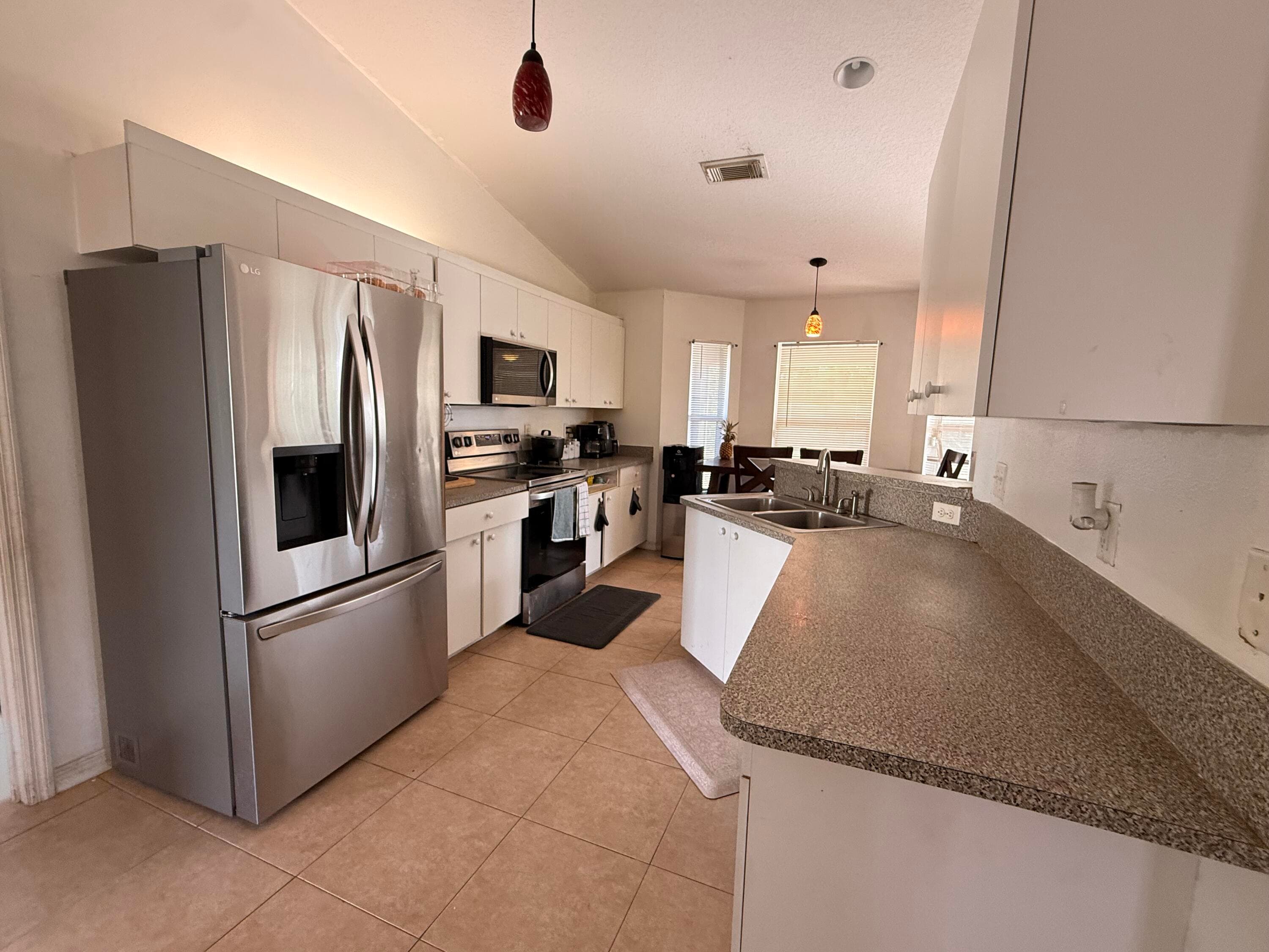 634 SW Millard Drive, Port St. Lucie, FL 34953 19
