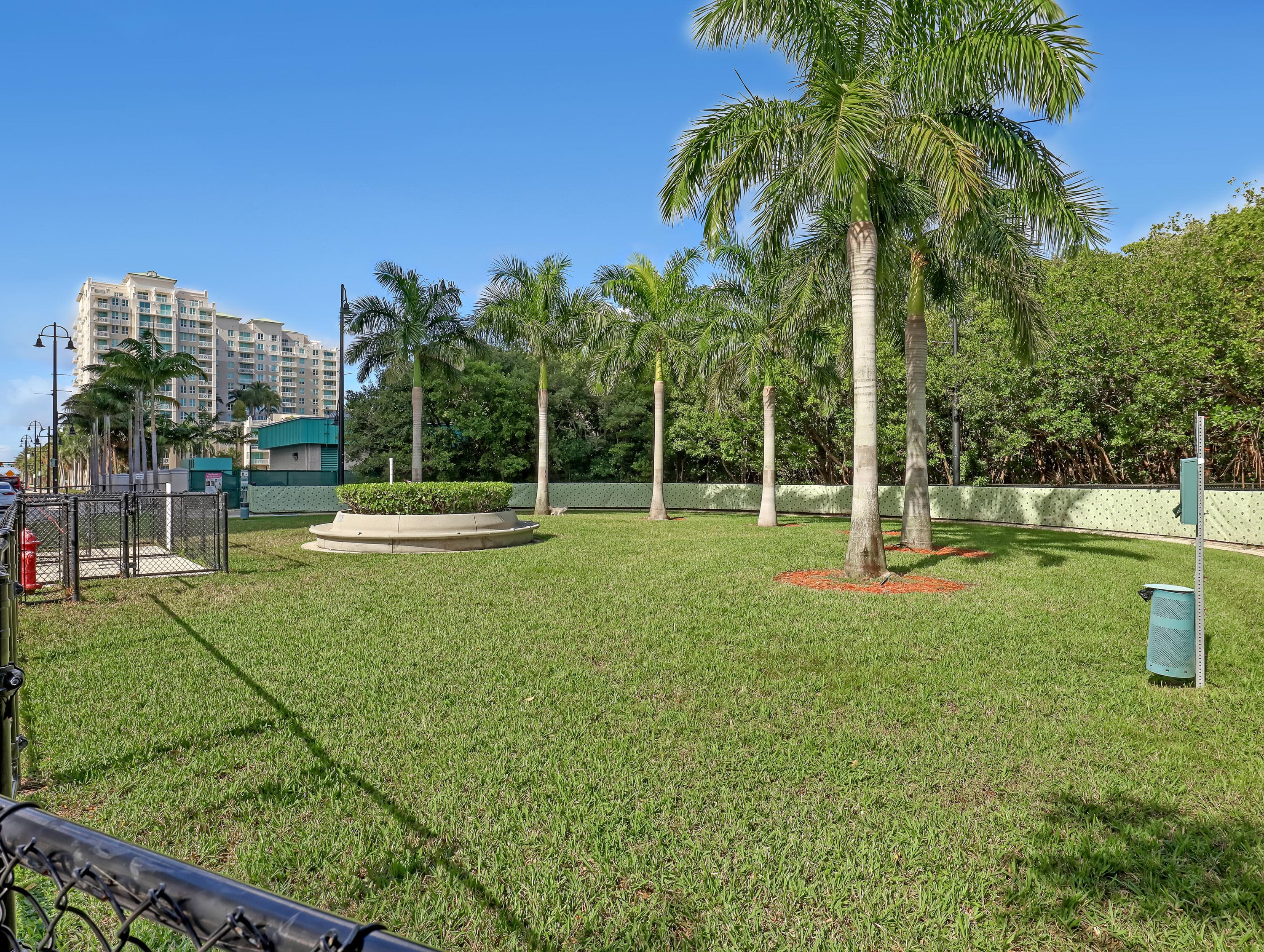 700 E Boynton Beach Boulevard 312, Boynton Beach, FL 33435 20