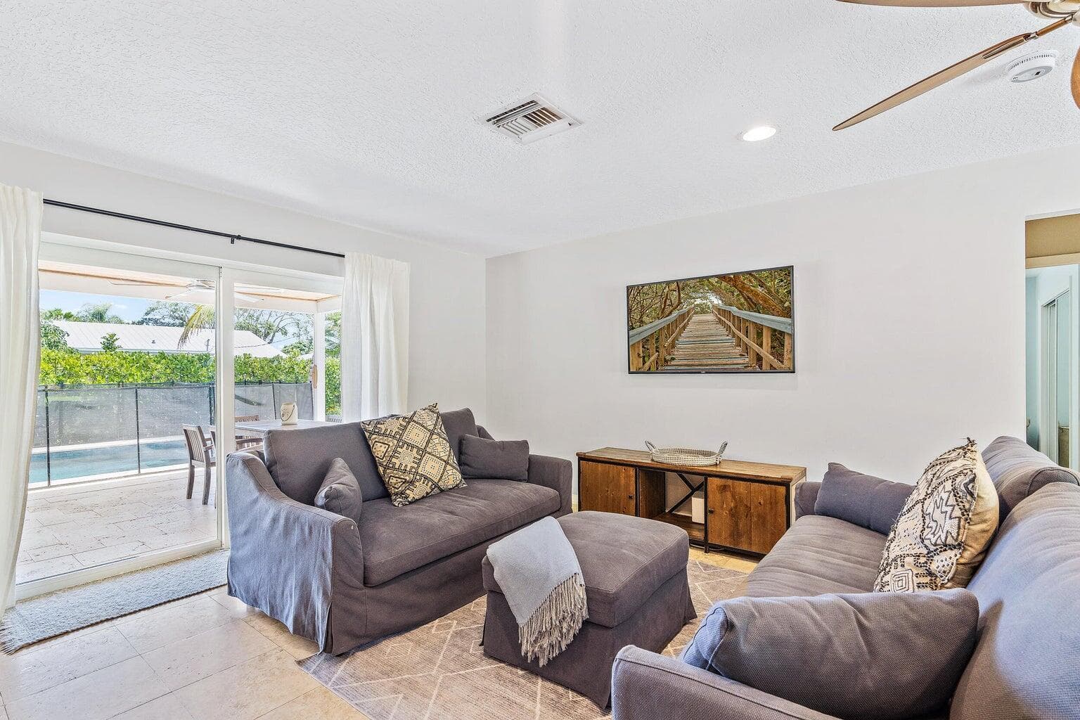 356 Mars Avenue, Tequesta, FL 33469 16