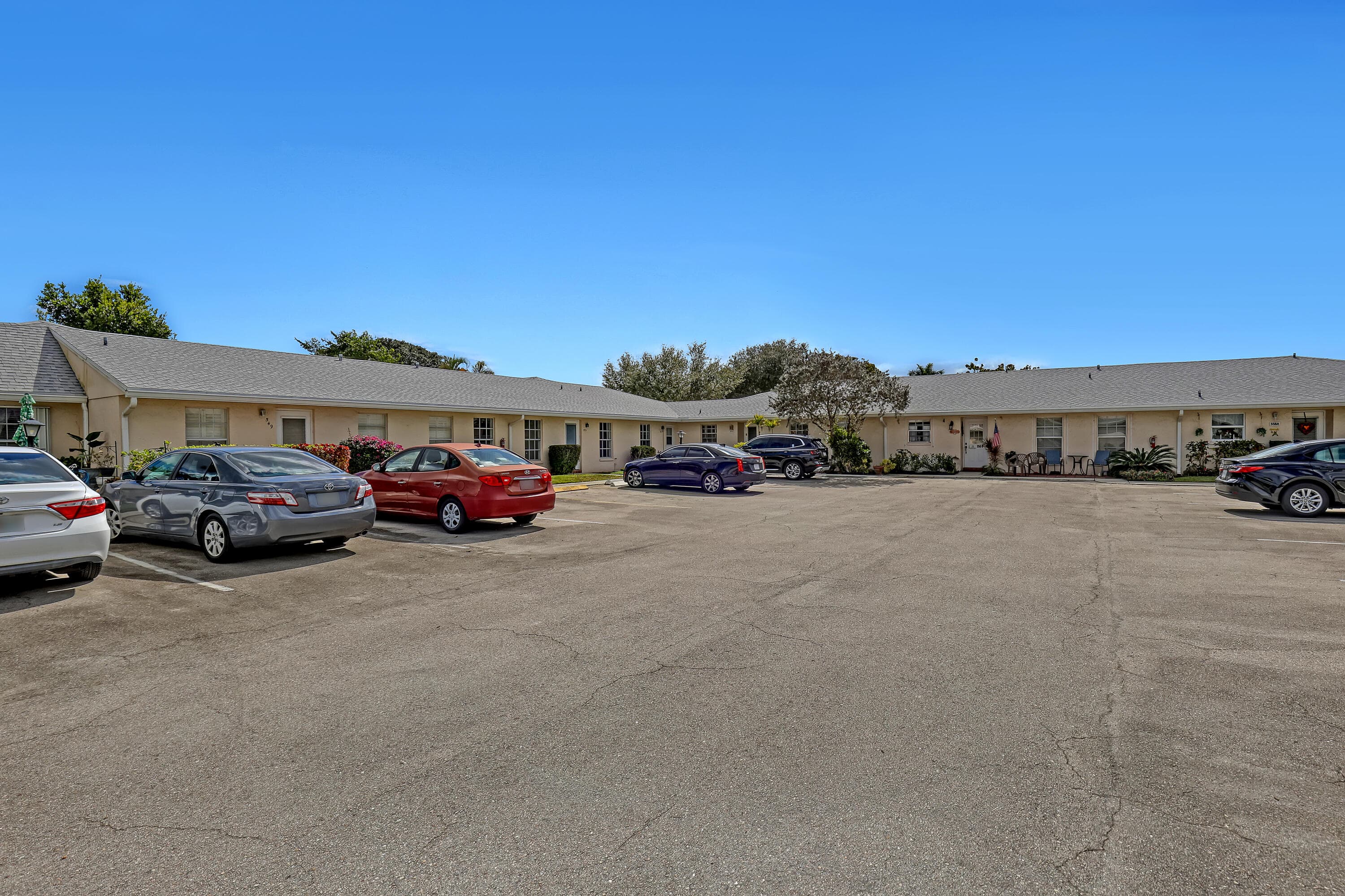 553 Covered Bridge Boulevard, Lake Worth, FL 33467 25